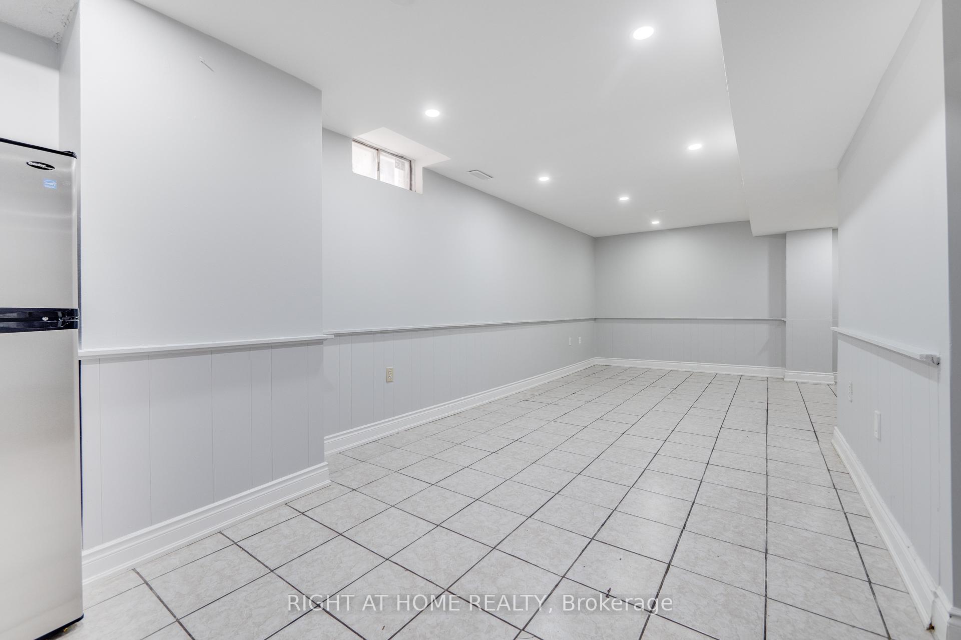 Photo 31 of 34 Meadowlark Drive, Brampton, Fletcher's Creek South — HOMEH
