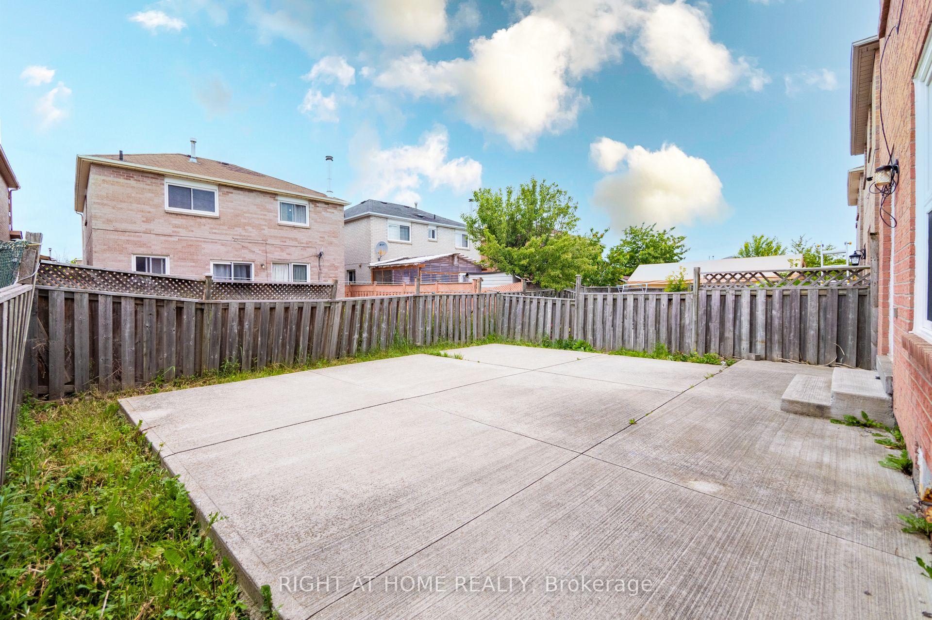 Photo 39 of 34 Meadowlark Drive, Brampton, Fletcher's Creek South — HOMEH