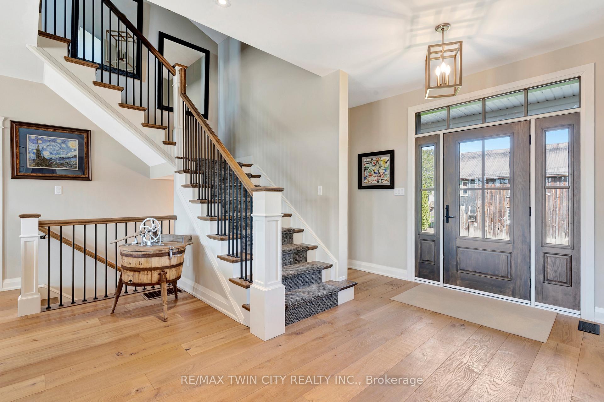 Photo 3 of 42 Parsonage Road, Hamilton, Rural Ancaster — HOMEH