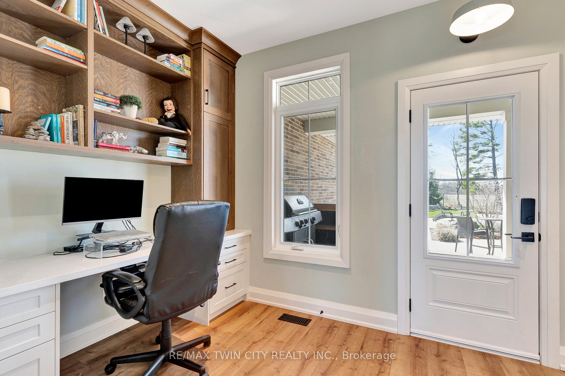 Photo 25 of 42 Parsonage Road, Hamilton, Rural Ancaster — HOMEH