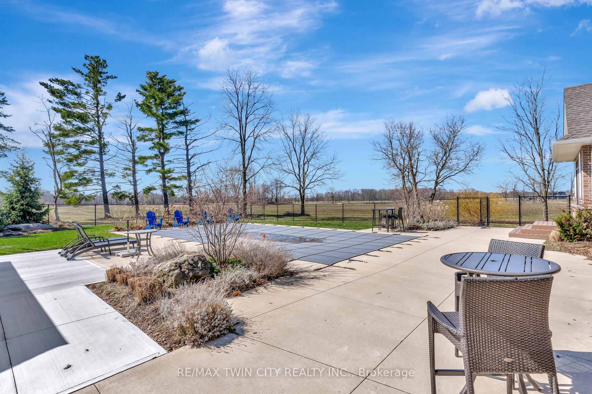 Photo 34 of 42 Parsonage Road, Hamilton, Rural Ancaster — HOMEH