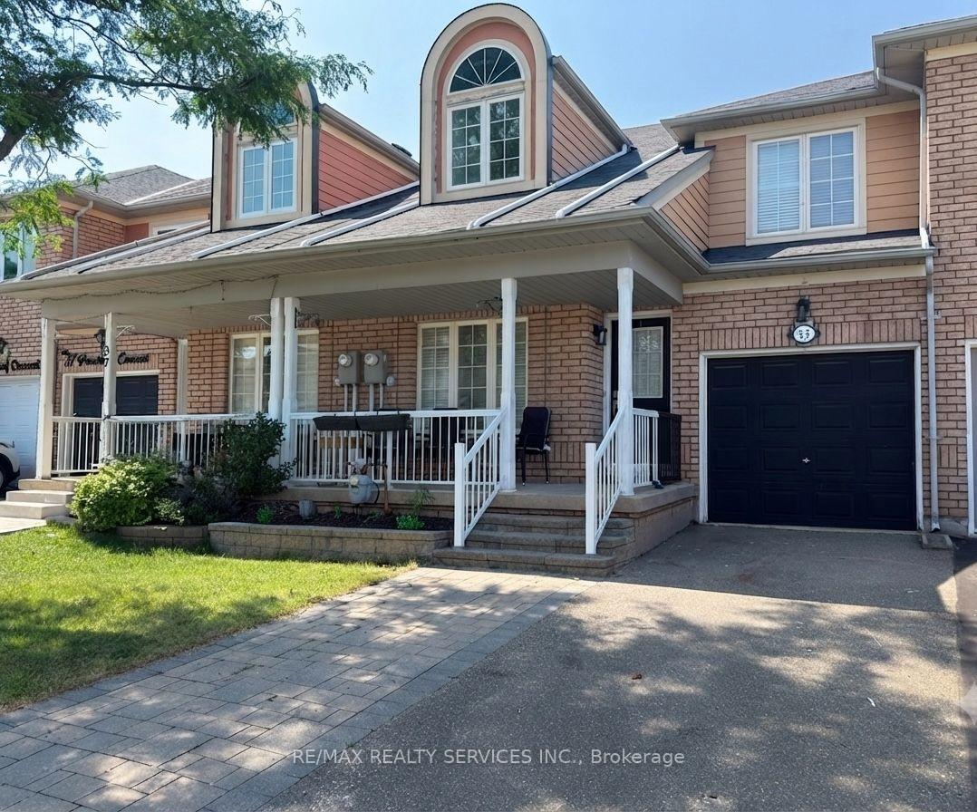 Photo 2 of 35 Peachleaf Crescent, Brampton, Fletcher's Meadow — HOMEH