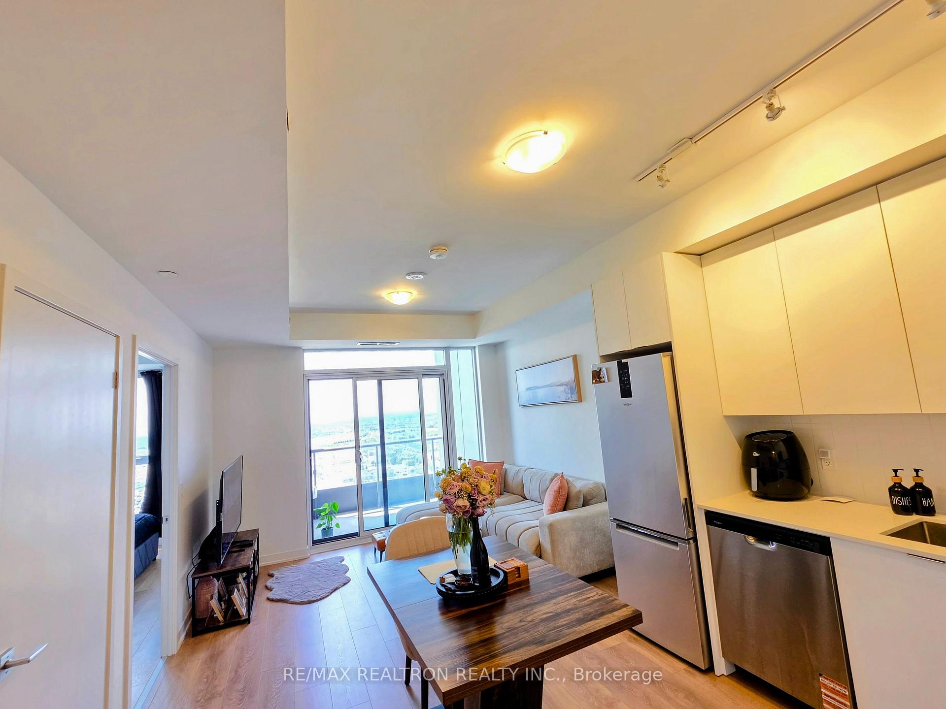 Photo 3 of Unit 2321, 10 Abeja Street, Vaughan, Concord — HOMEH