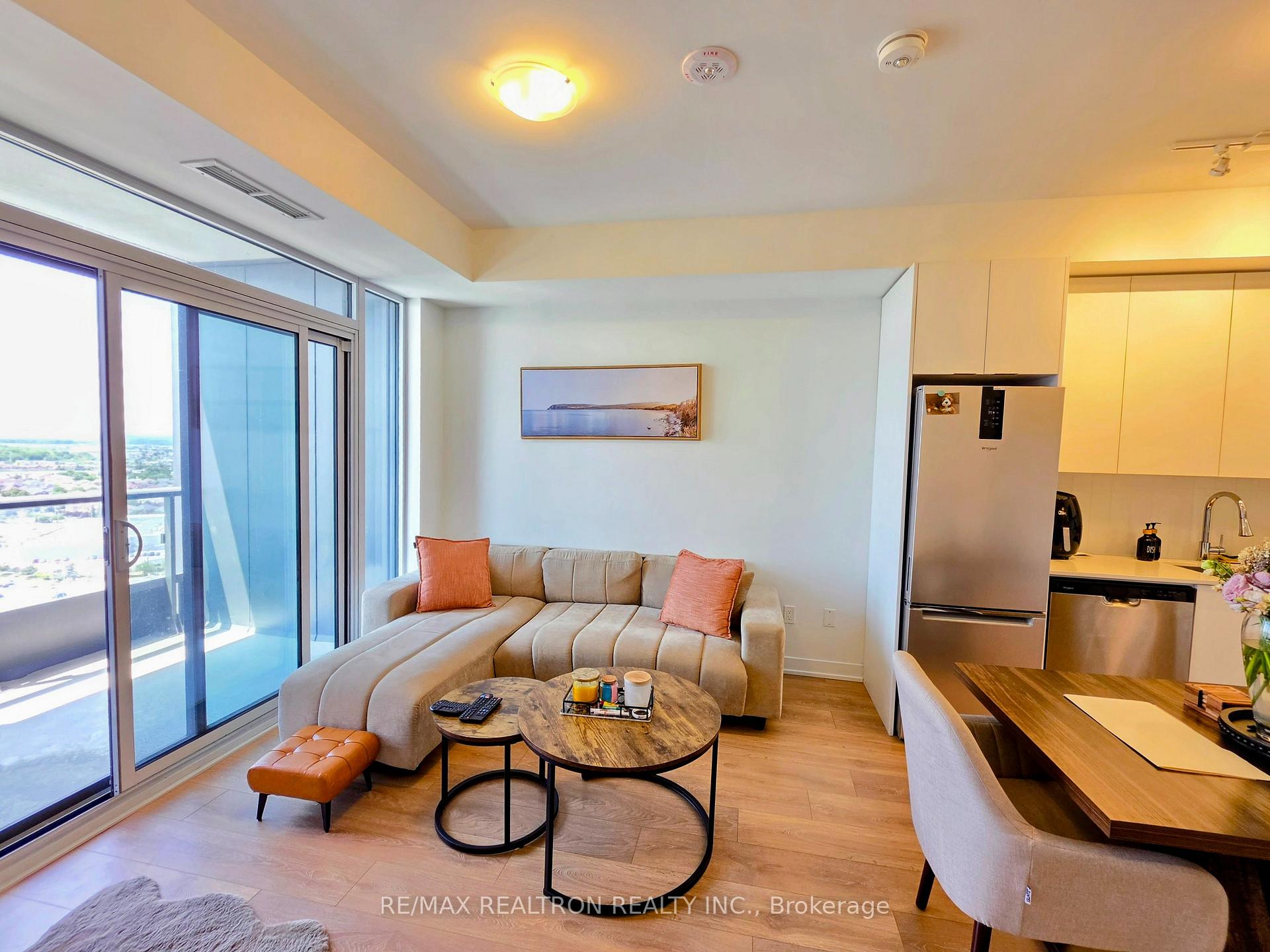 Photo 10 of Unit 2321, 10 Abeja Street, Vaughan, Concord — HOMEH