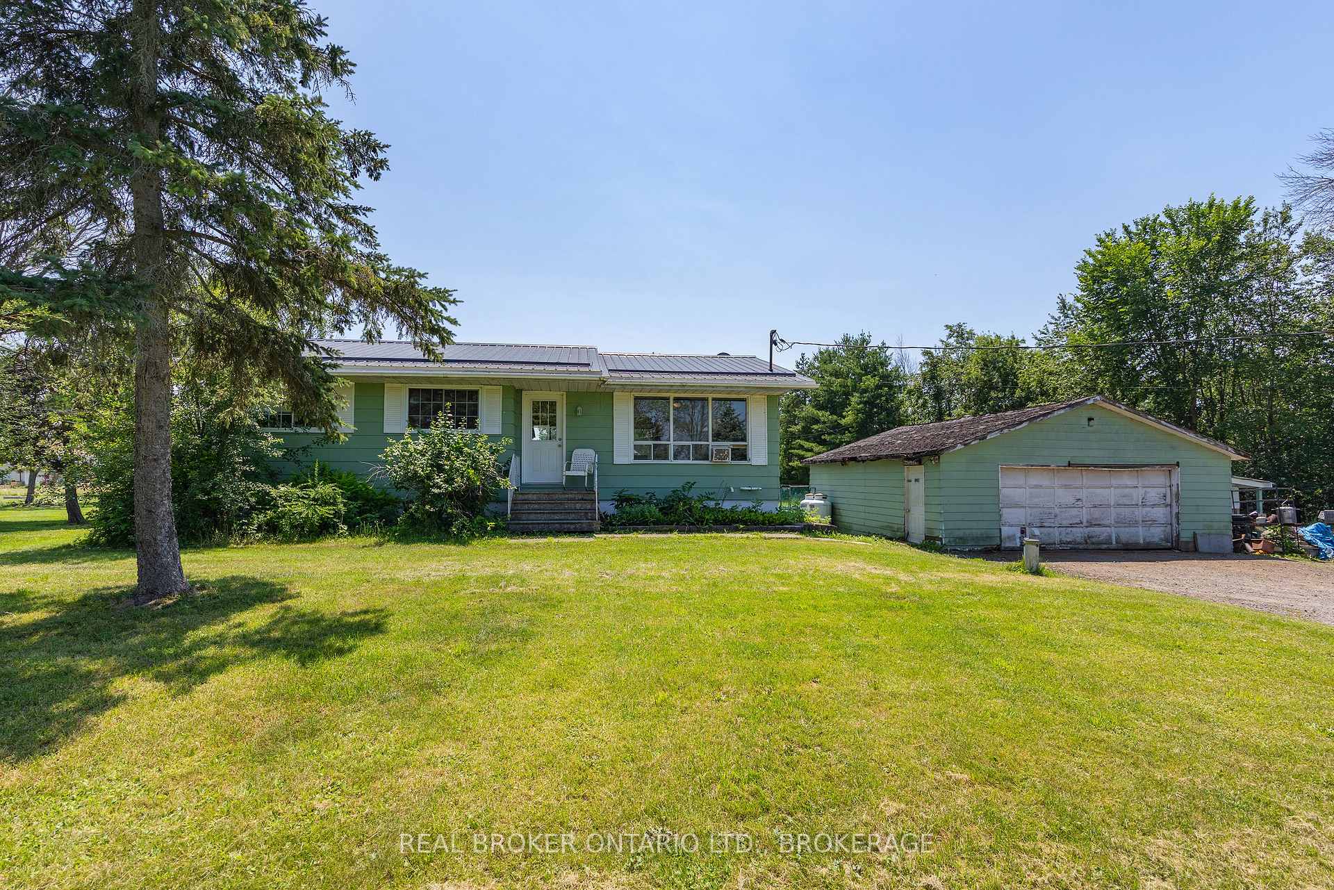 Photo 1 of 1013 River Road, Frontenac, Frontenac South — HOMEH