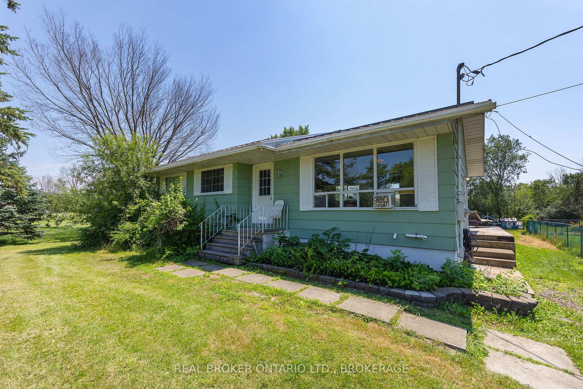 Photo 2 of 1013 River Road, Frontenac, Frontenac South — HOMEH