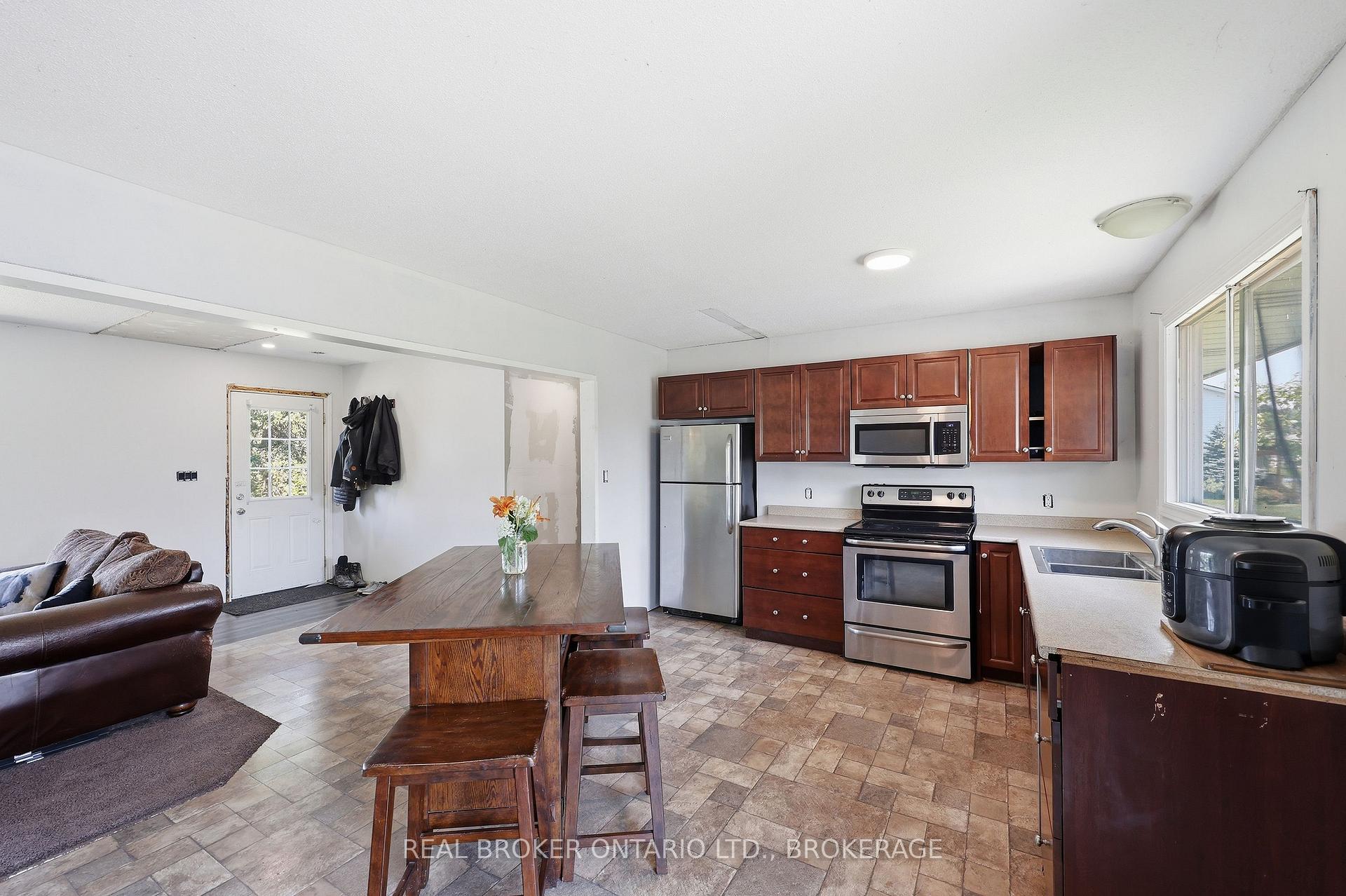 Photo 7 of 1013 River Road, Frontenac, Frontenac South — HOMEH