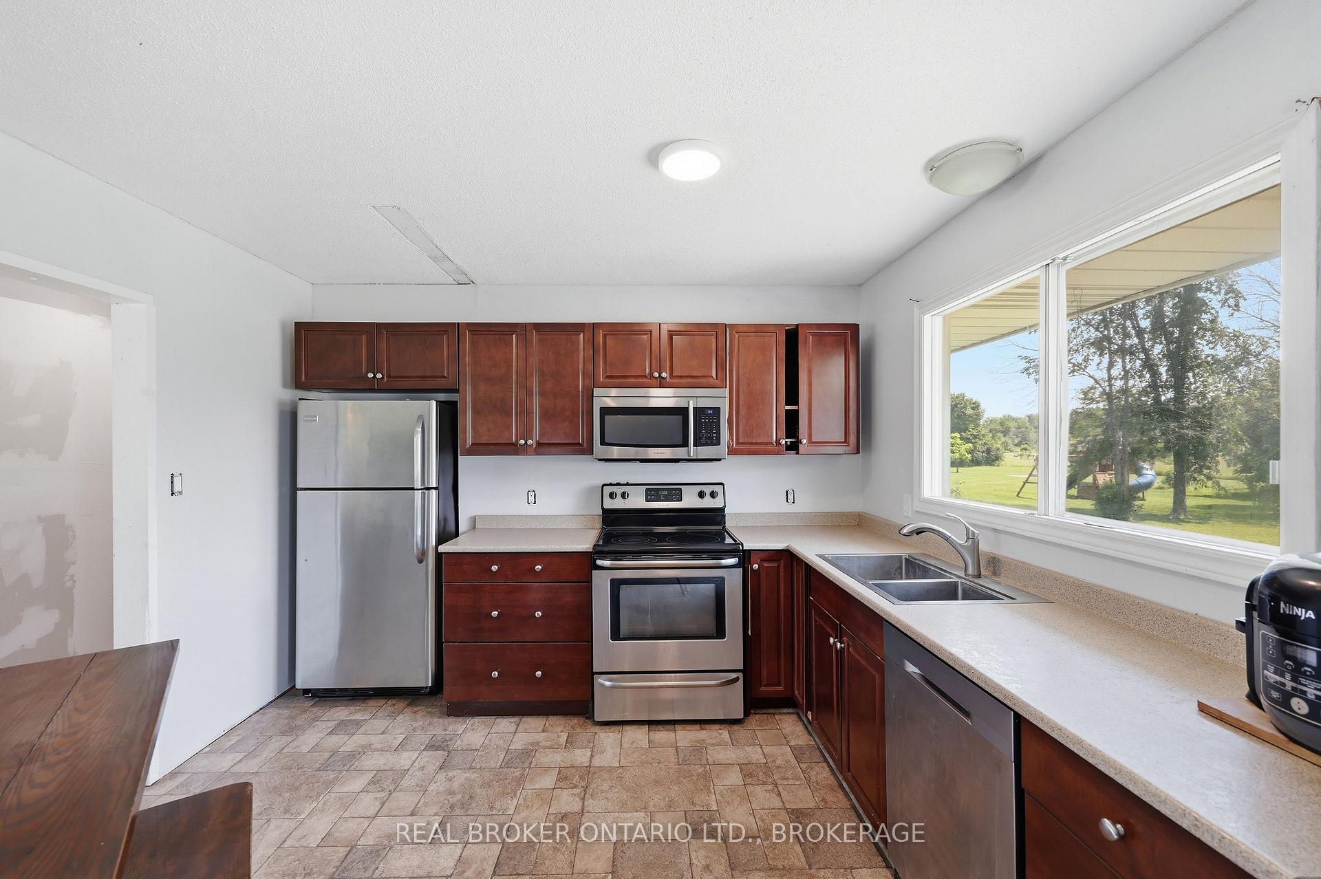Photo 9 of 1013 River Road, Frontenac, Frontenac South — HOMEH