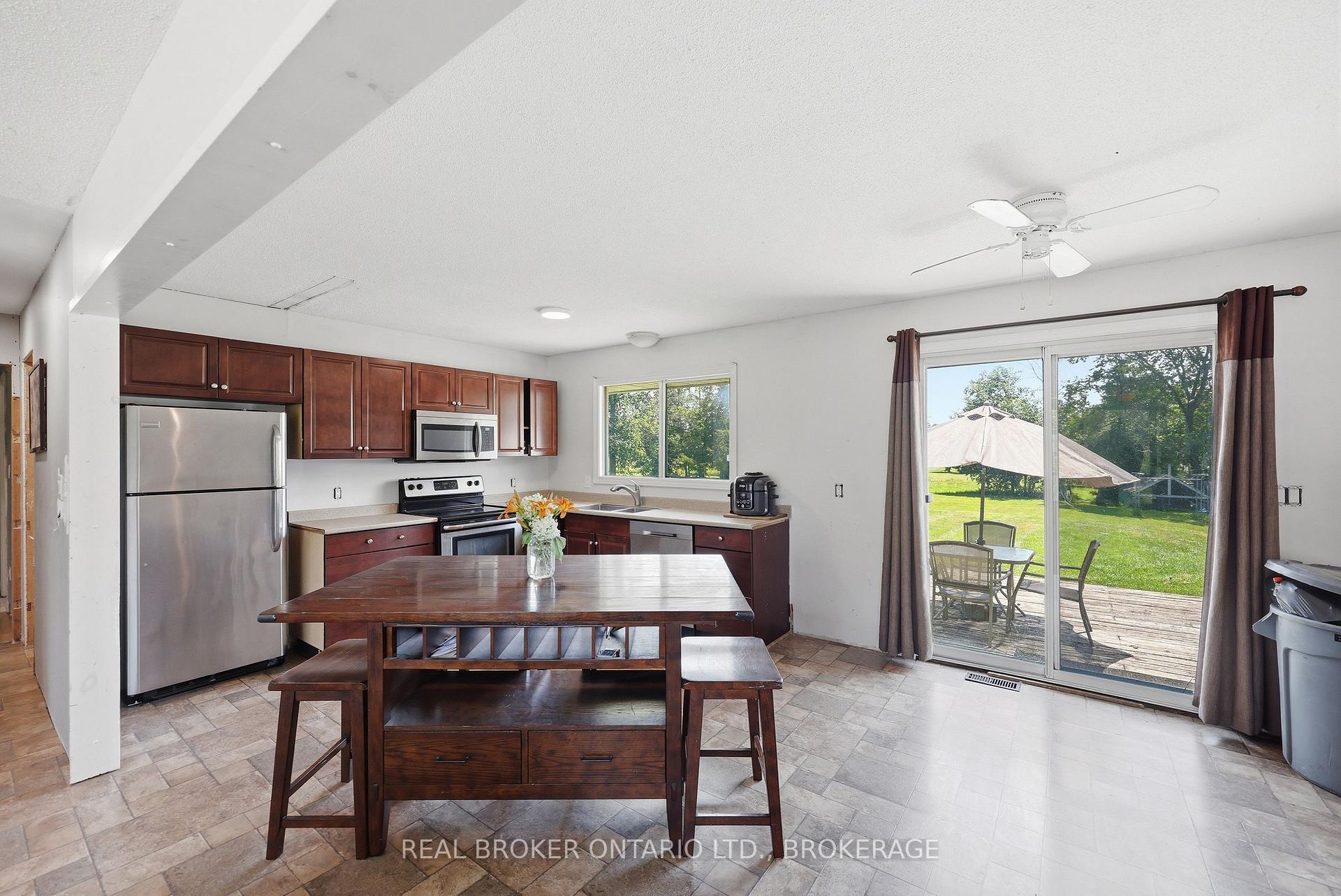 Photo 12 of 1013 River Road, Frontenac, Frontenac South — HOMEH