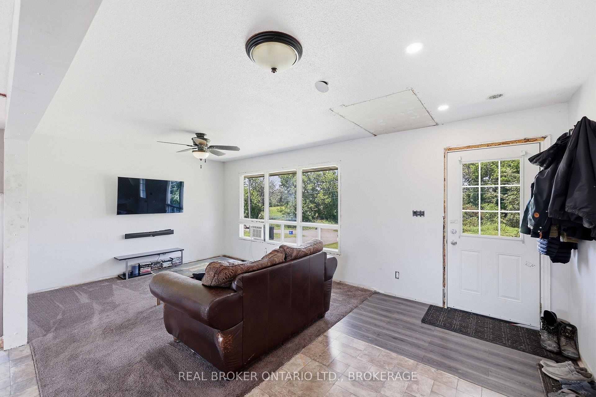 Photo 14 of 1013 River Road, Frontenac, Frontenac South — HOMEH