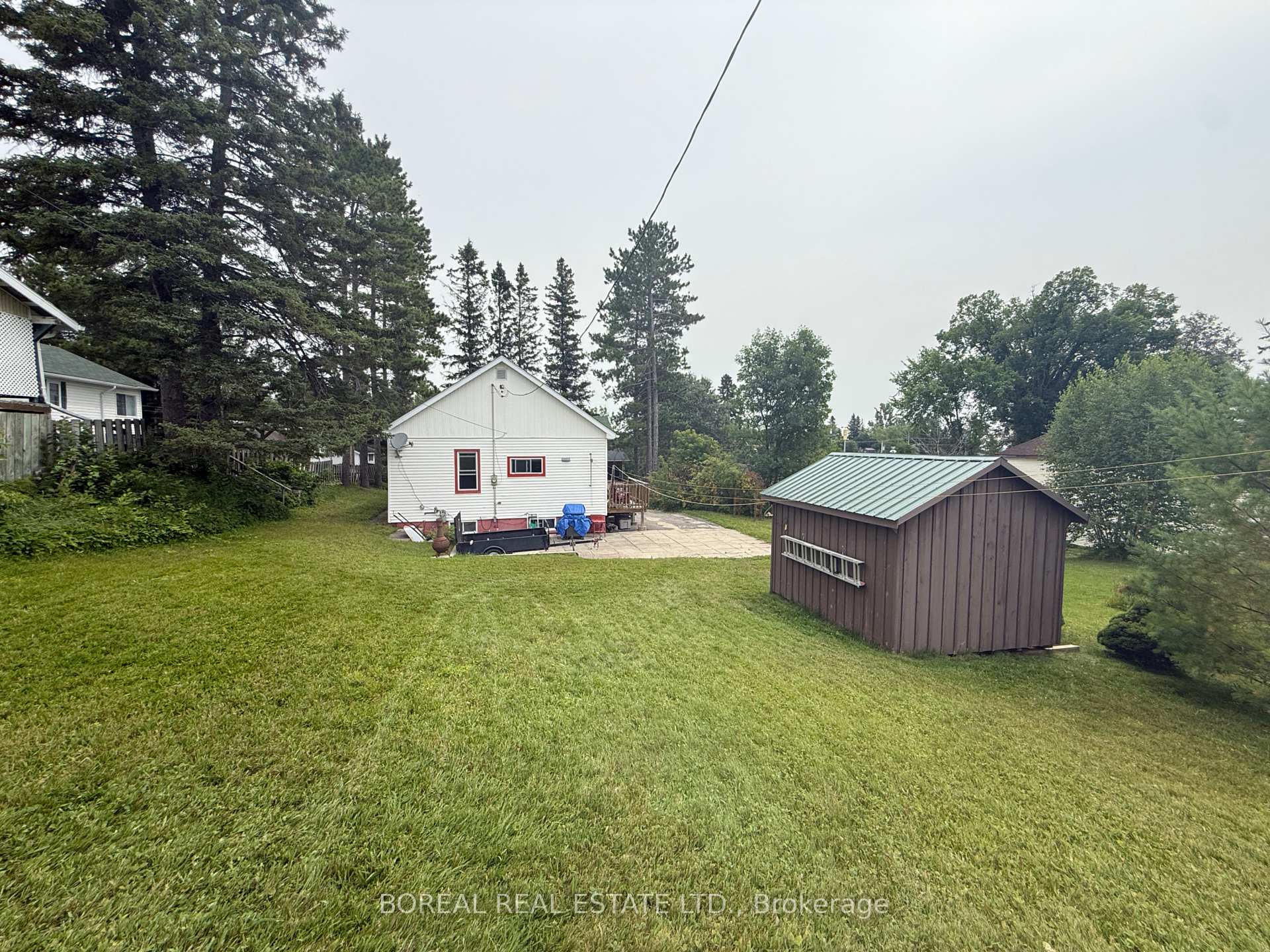 Photo 8 of 357 Fifth Avenue, Cochrane — HOMEH