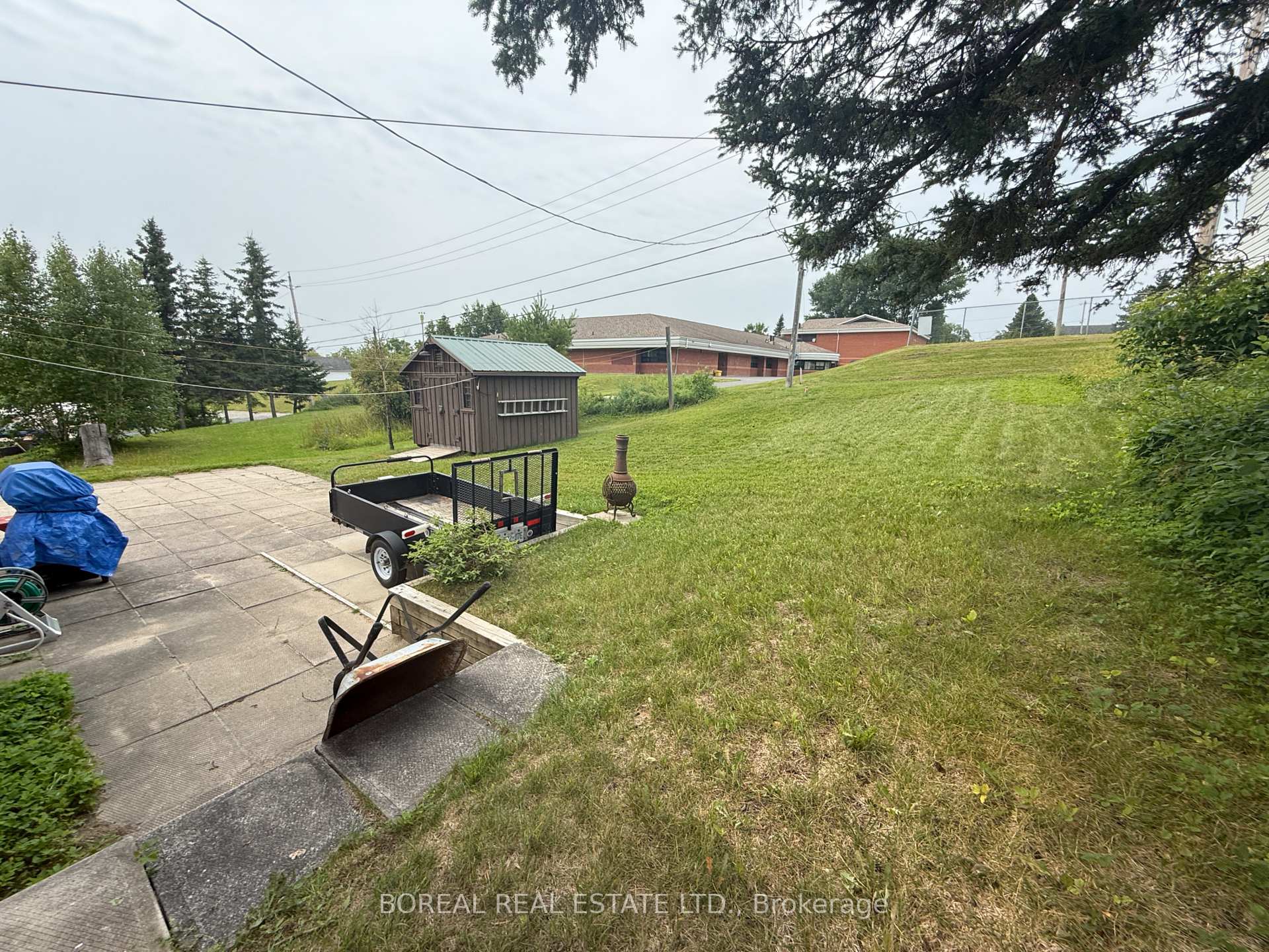 Photo 12 of 357 Fifth Avenue, Cochrane — HOMEH