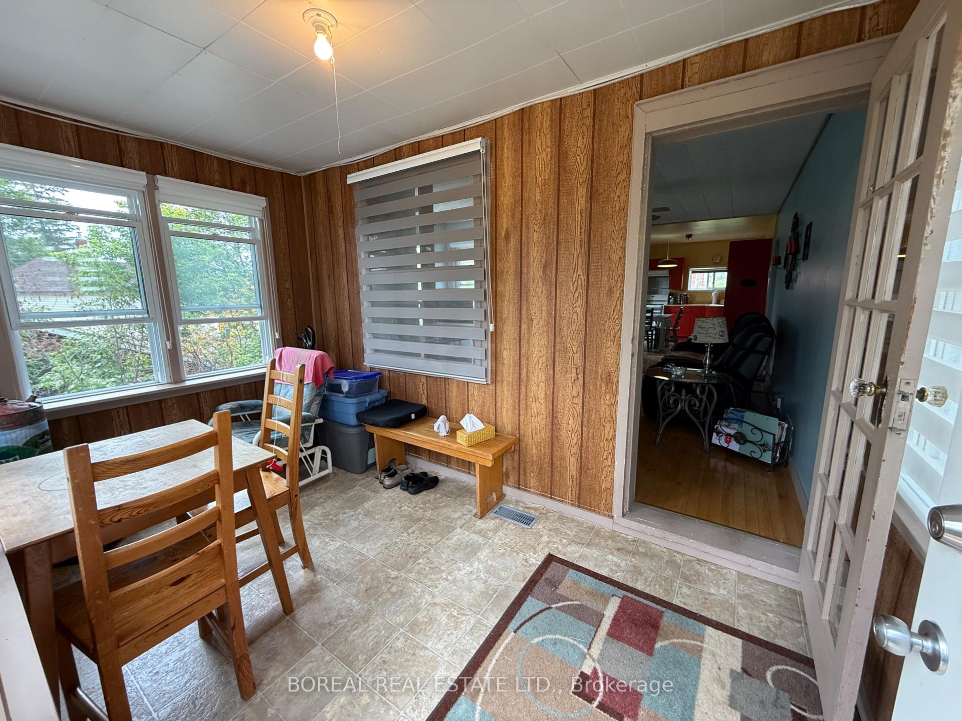 Photo 15 of 357 Fifth Avenue, Cochrane — HOMEH
