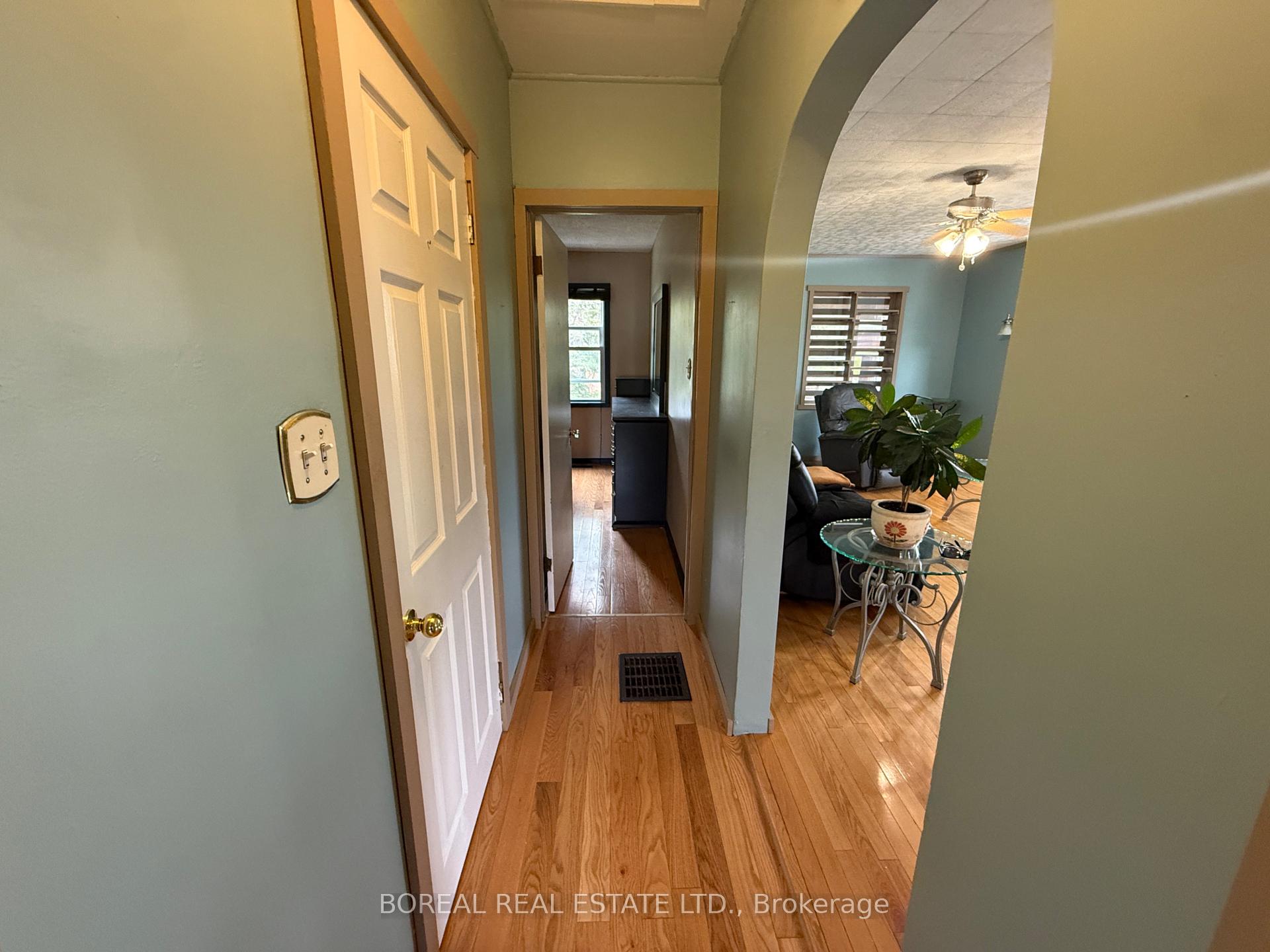 Photo 20 of 357 Fifth Avenue, Cochrane — HOMEH