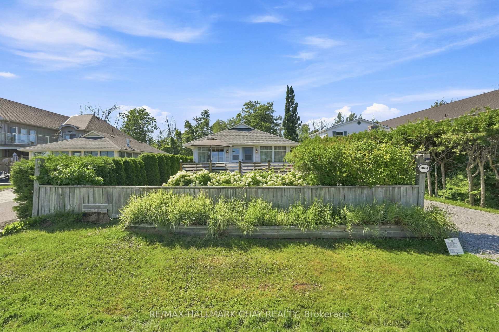 Photo 5 of 1064 Wisker Avenue, Innisfil, Rural Innisfil — HOMEH