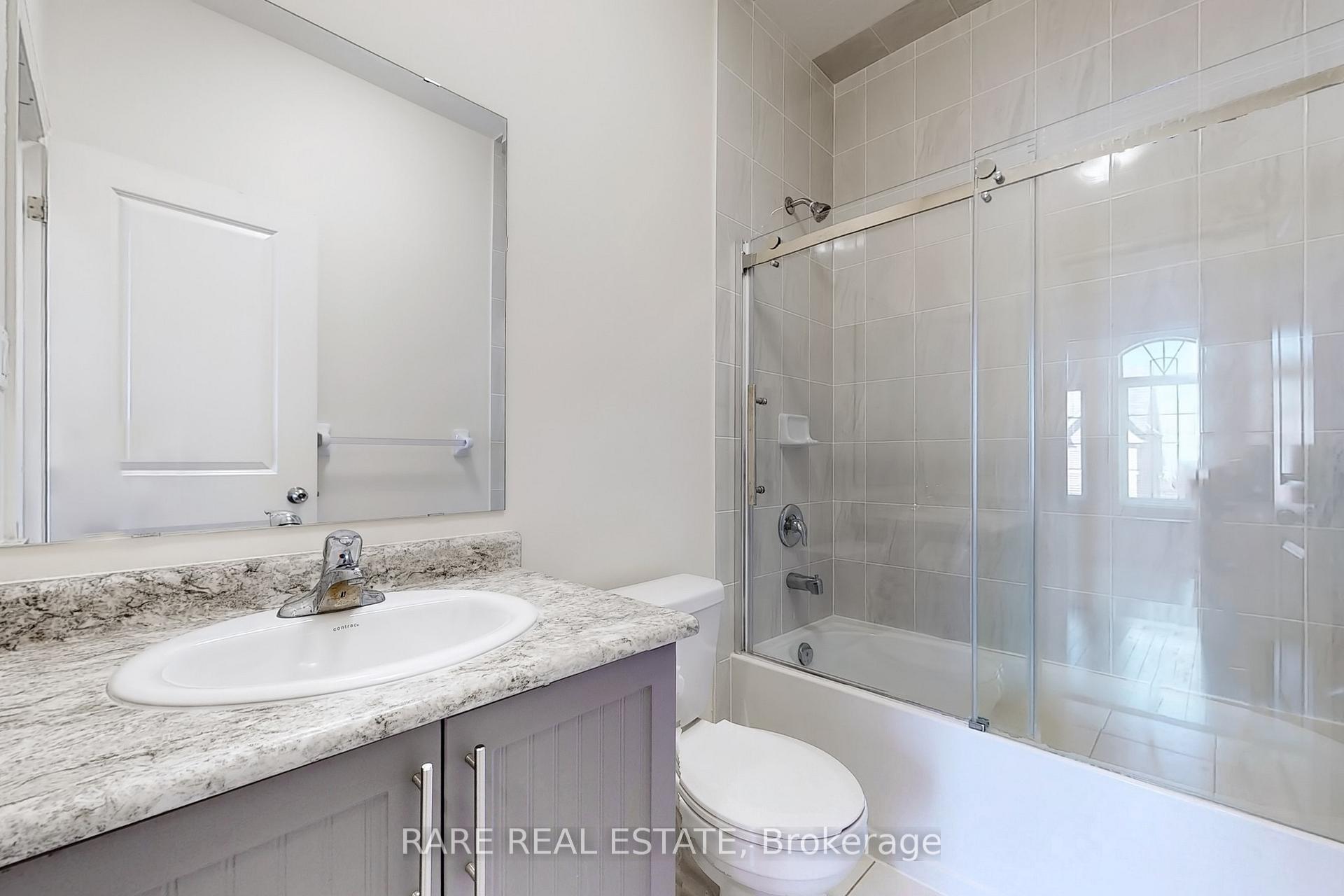 Photo 30 of 87 Fruitvale Circle, Brampton, Northwest Brampton — HOMEH