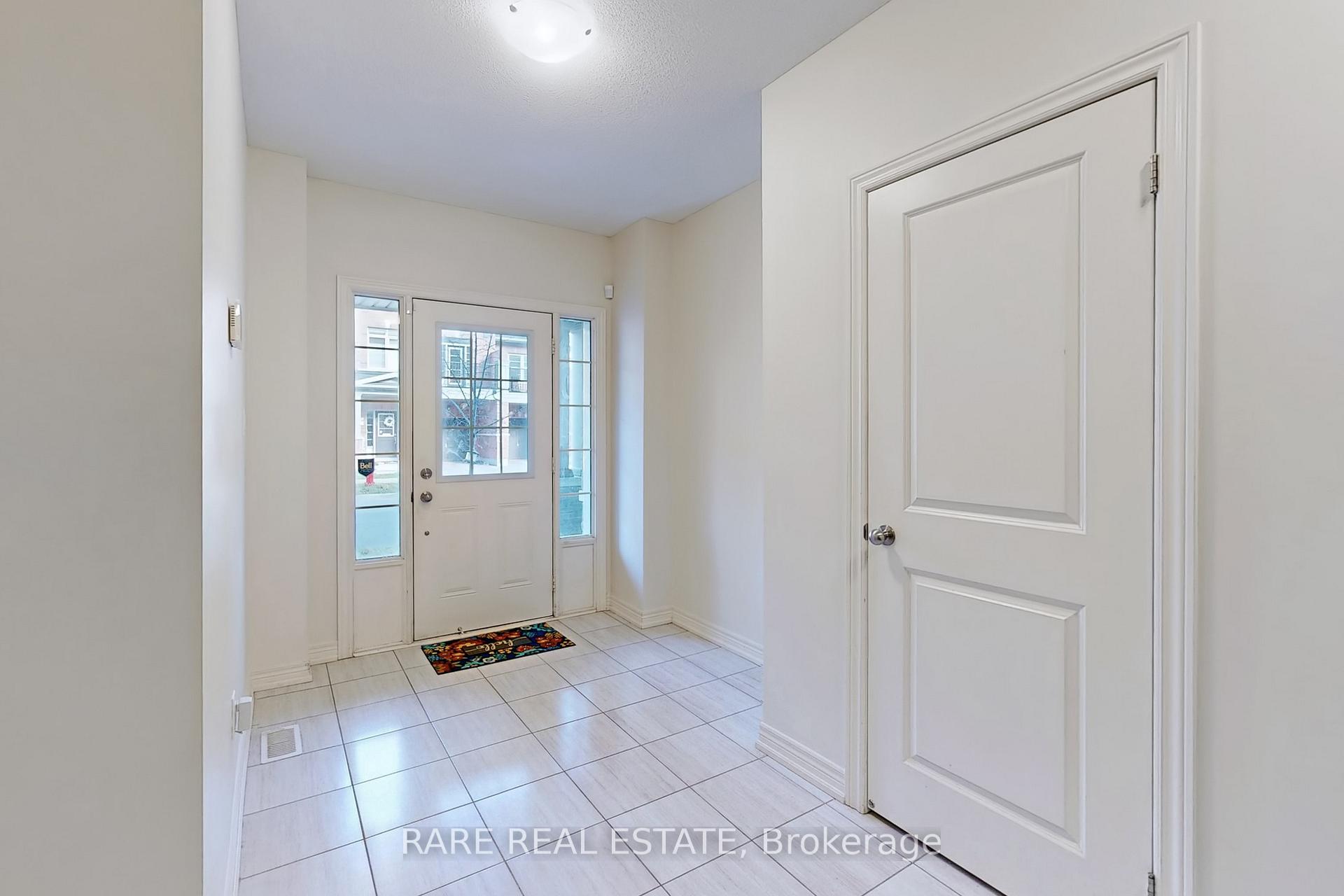 Photo 33 of 87 Fruitvale Circle, Brampton, Northwest Brampton — HOMEH