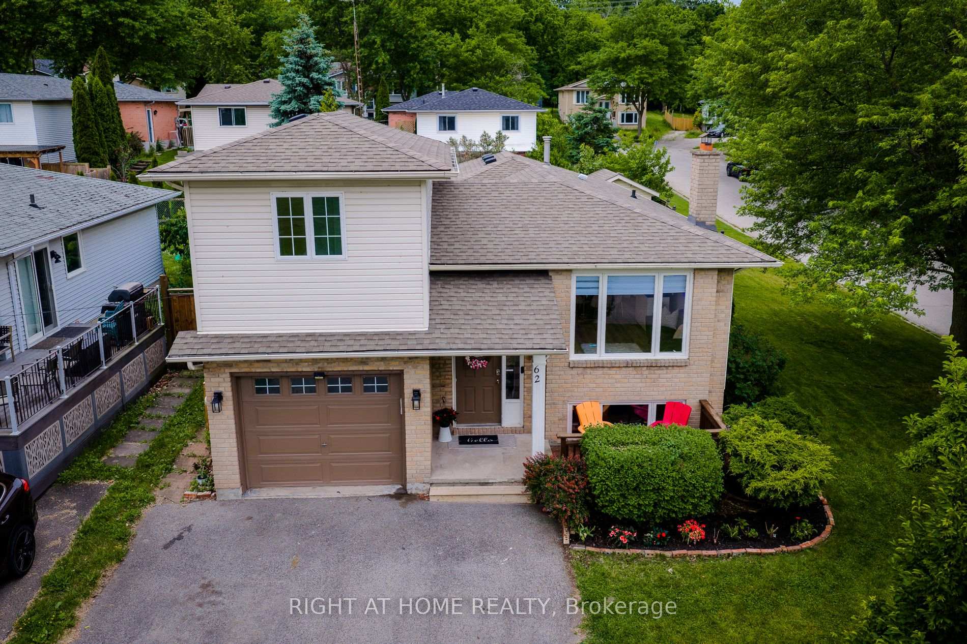 Photo 2 of 62 Hazel Street, St. Catharines, Burleigh Hill — HOMEH
