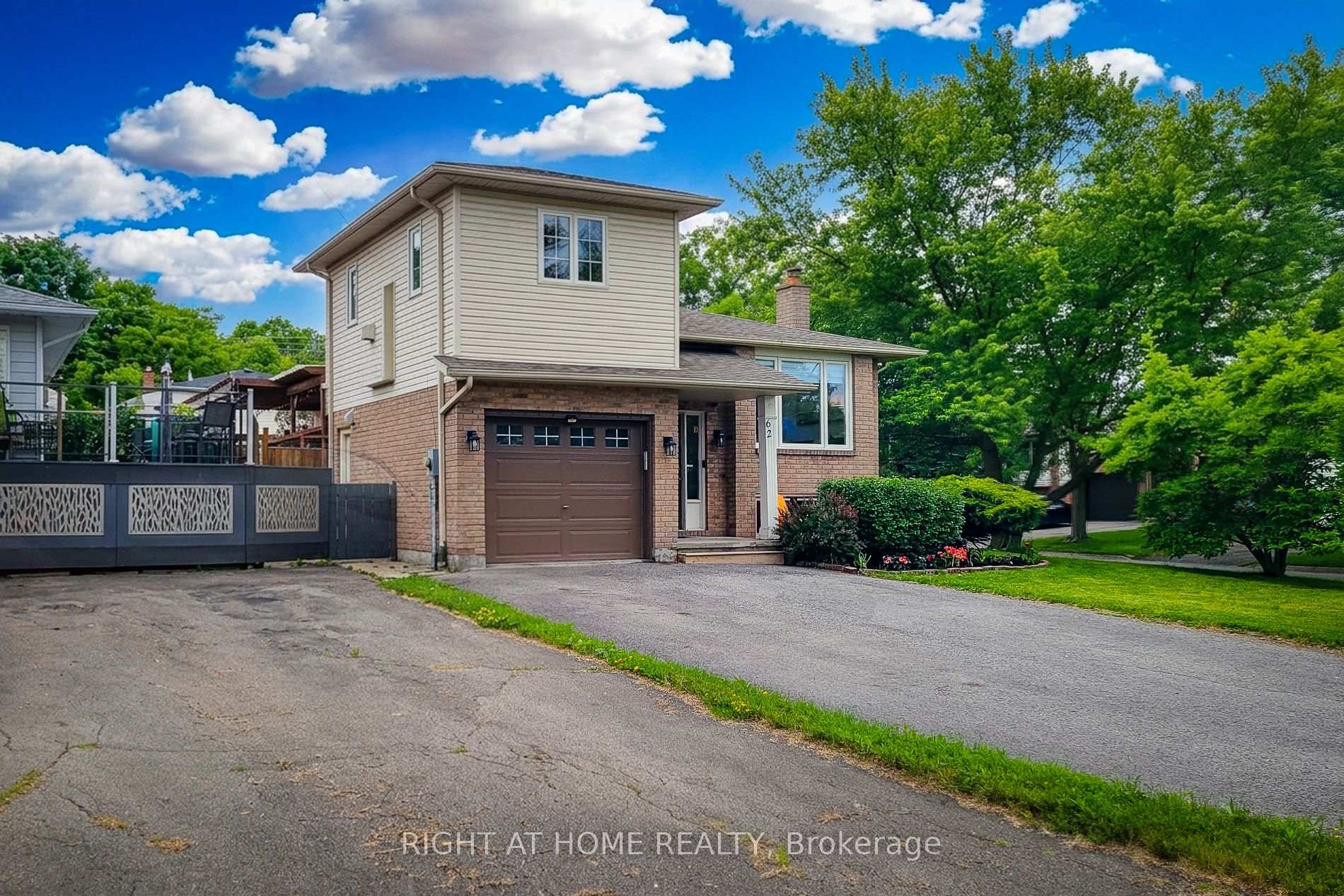 Photo 4 of 62 Hazel Street, St. Catharines, Burleigh Hill — HOMEH