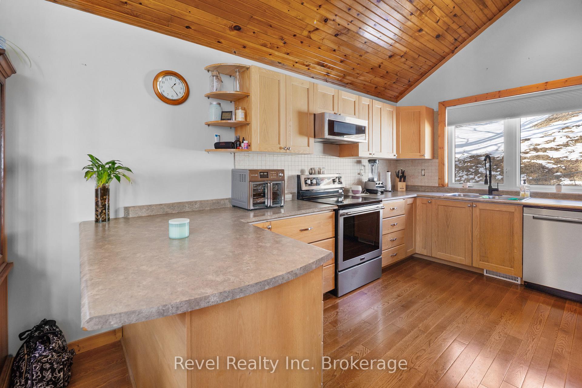 Photo 5 of 2242 Highway 124, Whitestone, Dunchurch — HOMEH