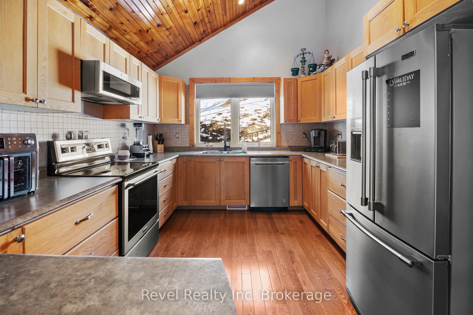 Photo 10 of 2242 Highway 124, Whitestone, Dunchurch — HOMEH