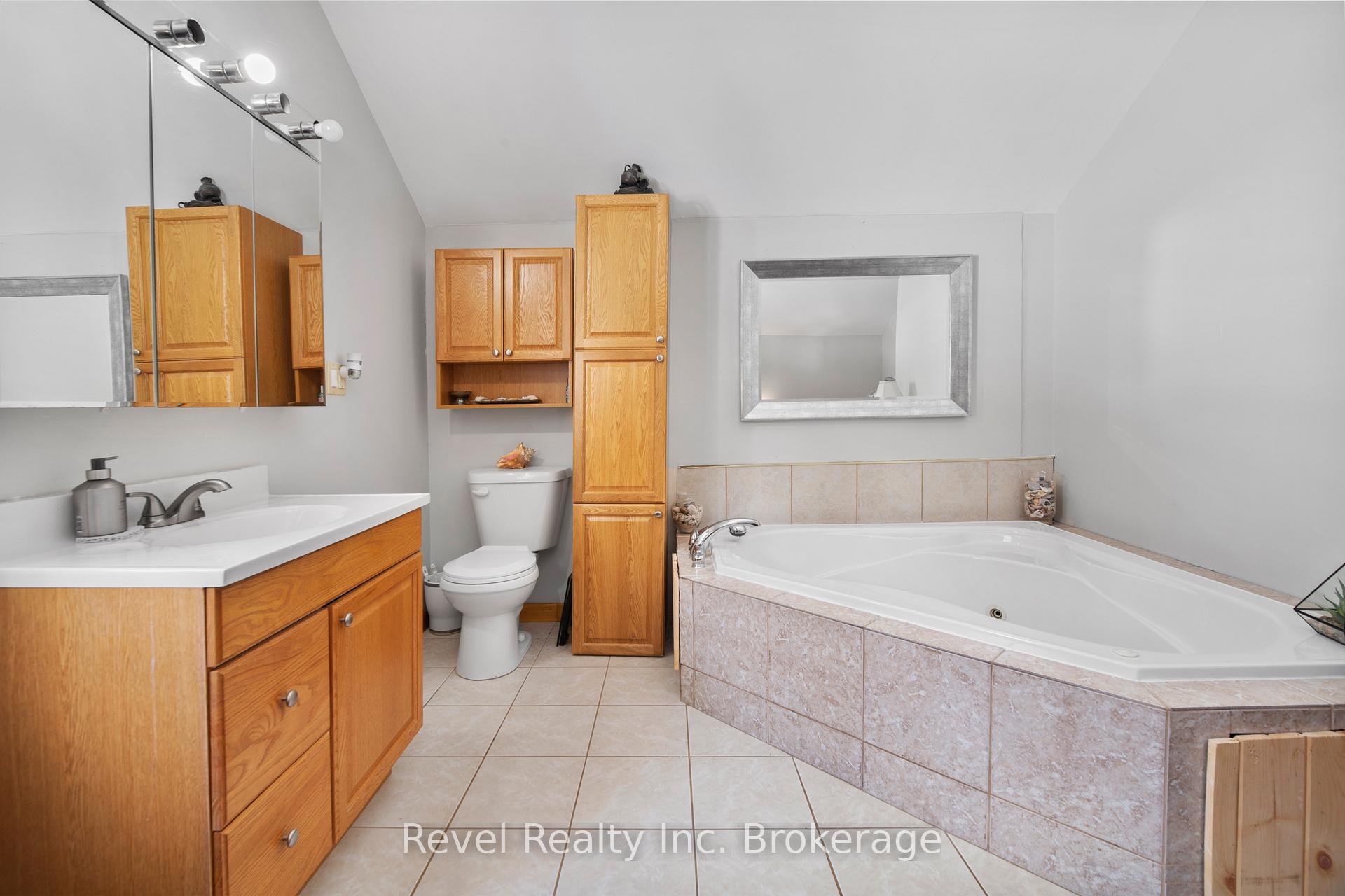 Photo 26 of 2242 Highway 124, Whitestone, Dunchurch — HOMEH
