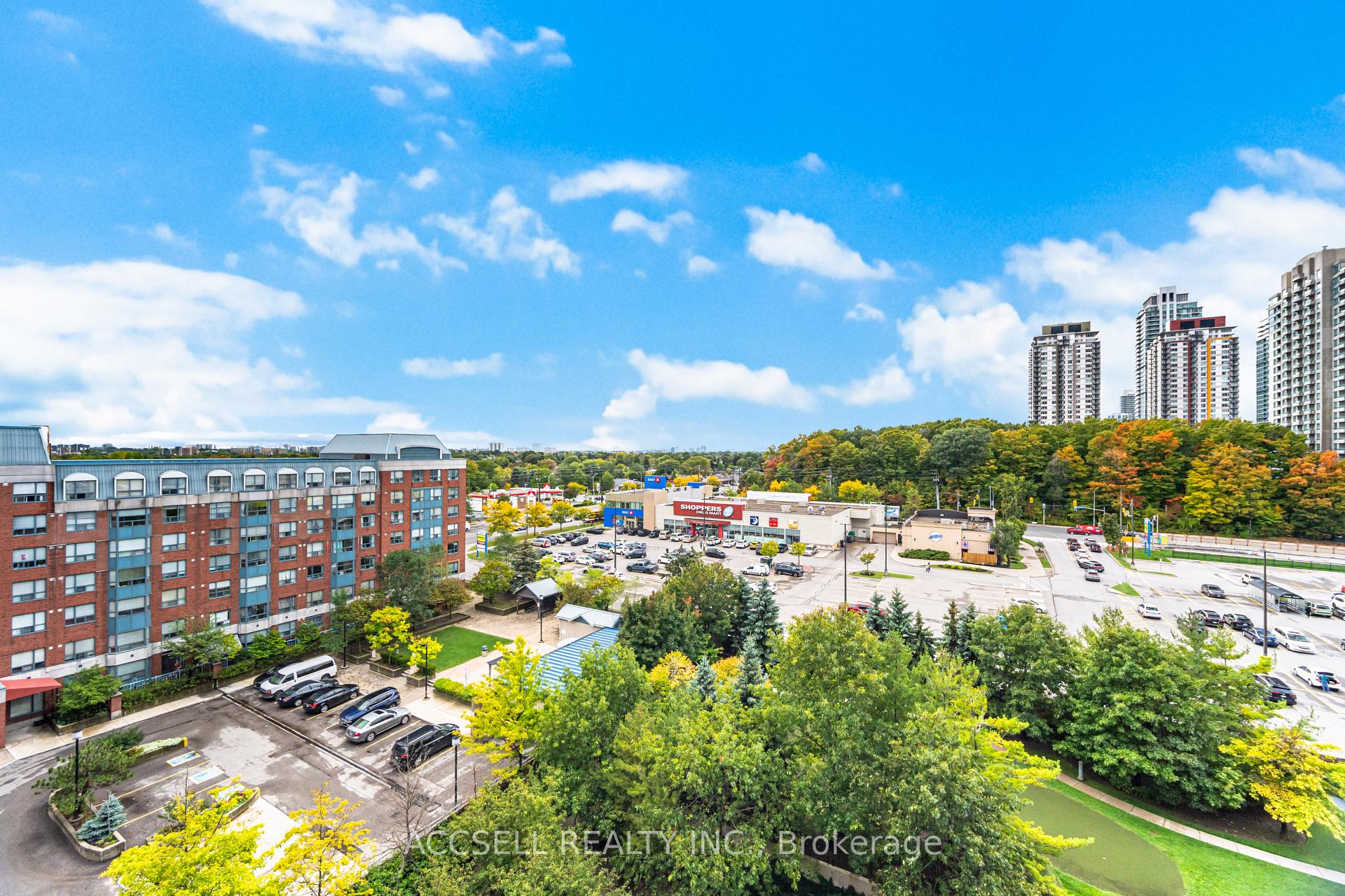 Photo 25 of 68 Grangeway Avenue, Scarborough, Woburn — HOMEH
