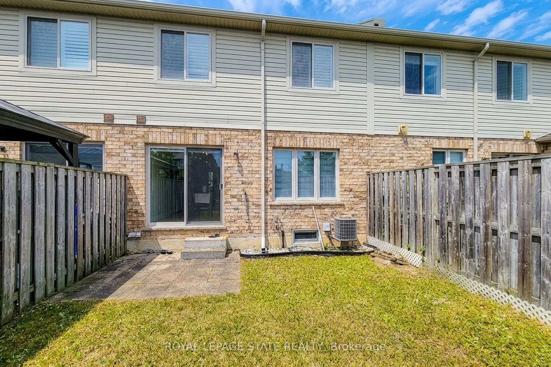 Photo 5 of 26 Magnificent Way, Hamilton, Binbrook — HOMEH