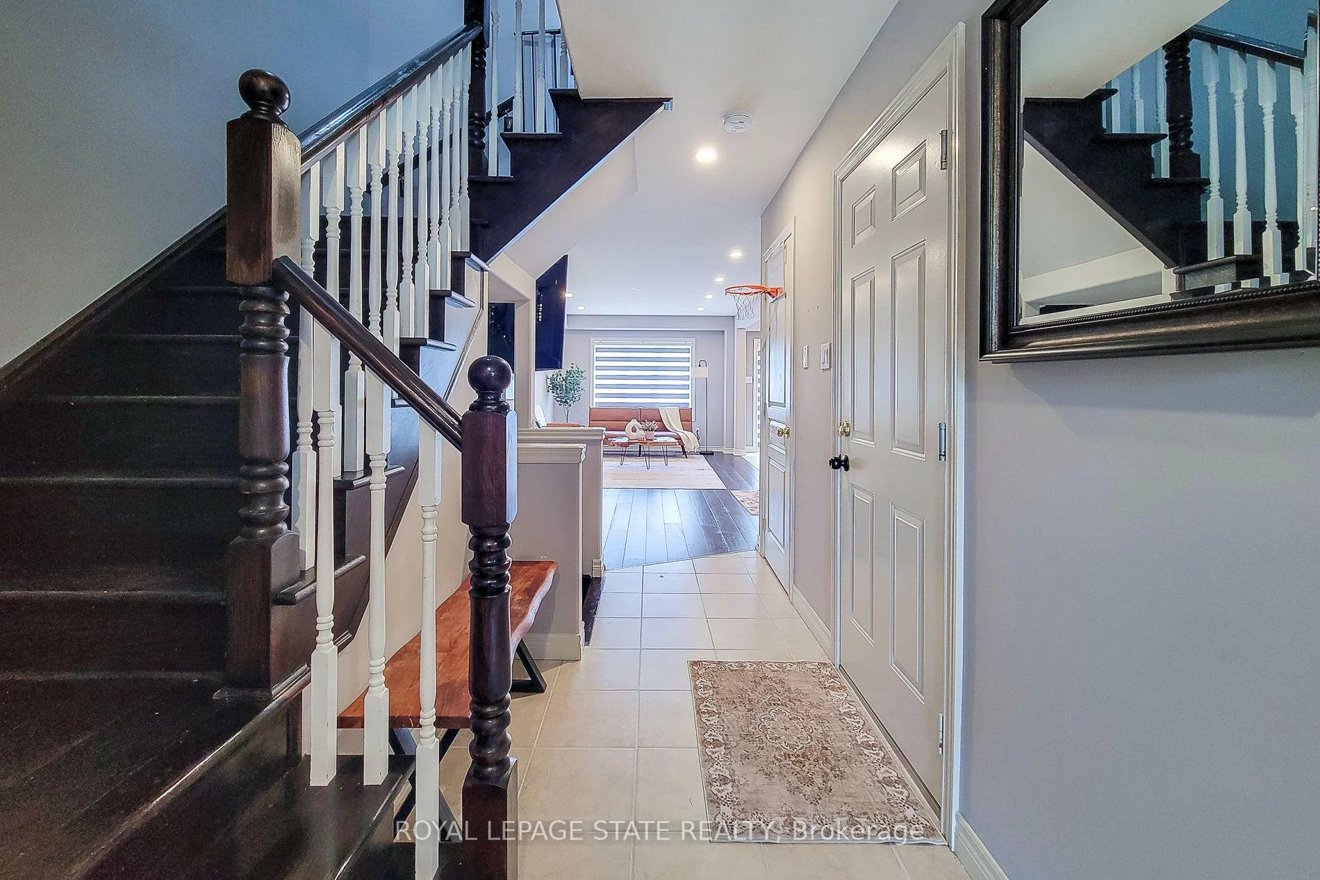 Photo 11 of 26 Magnificent Way, Hamilton, Binbrook — HOMEH