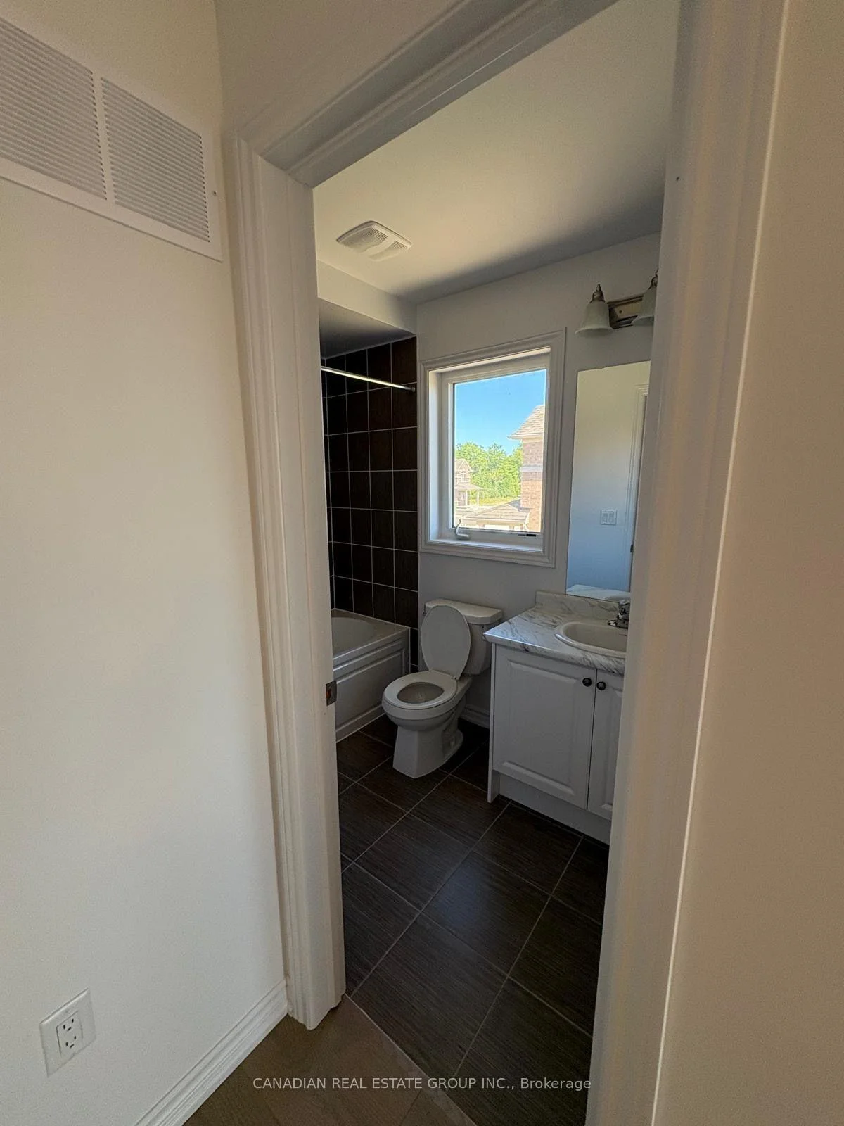 Photo 22 of 391 Russell Street, Southgate — HOMEH