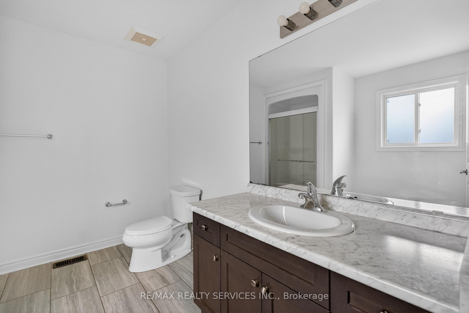 Photo 25 of 4 Bergenstein Crescent, Pelham, Fonthill — HOMEH