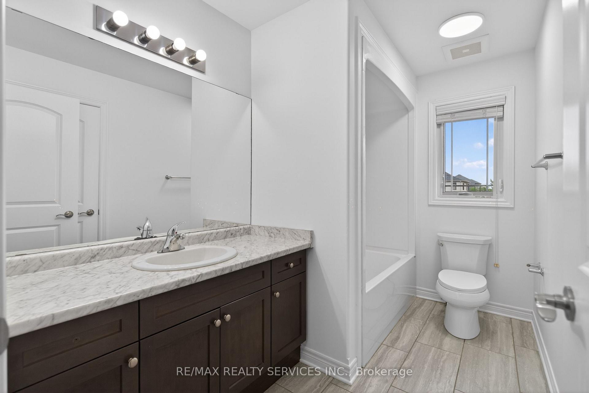 Photo 31 of 4 Bergenstein Crescent, Pelham, Fonthill — HOMEH
