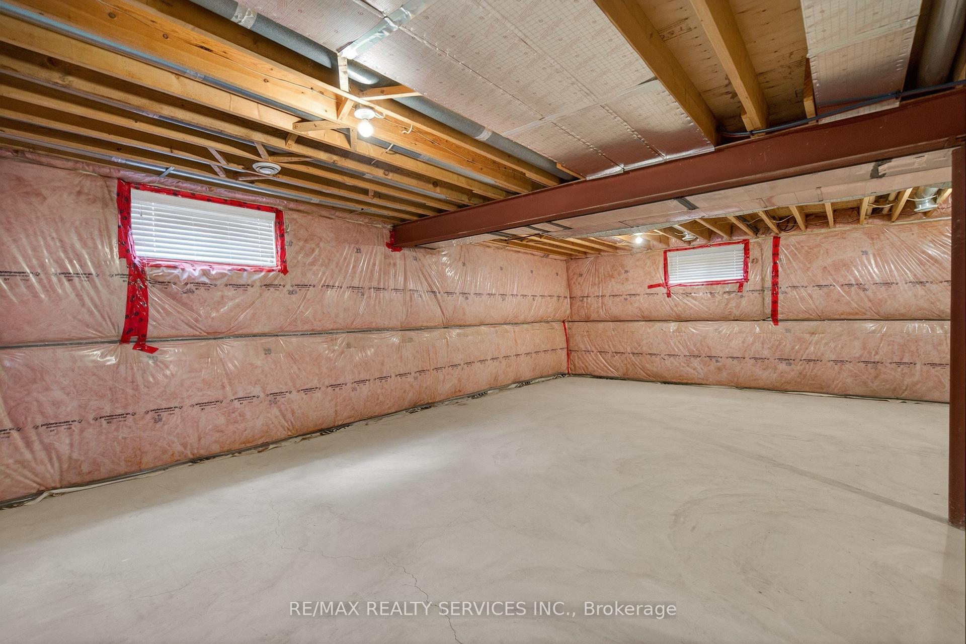 Photo 33 of 4 Bergenstein Crescent, Pelham, Fonthill — HOMEH