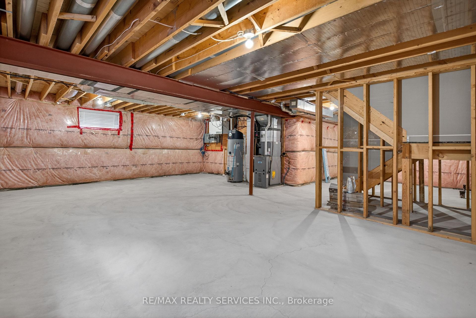 Photo 34 of 4 Bergenstein Crescent, Pelham, Fonthill — HOMEH