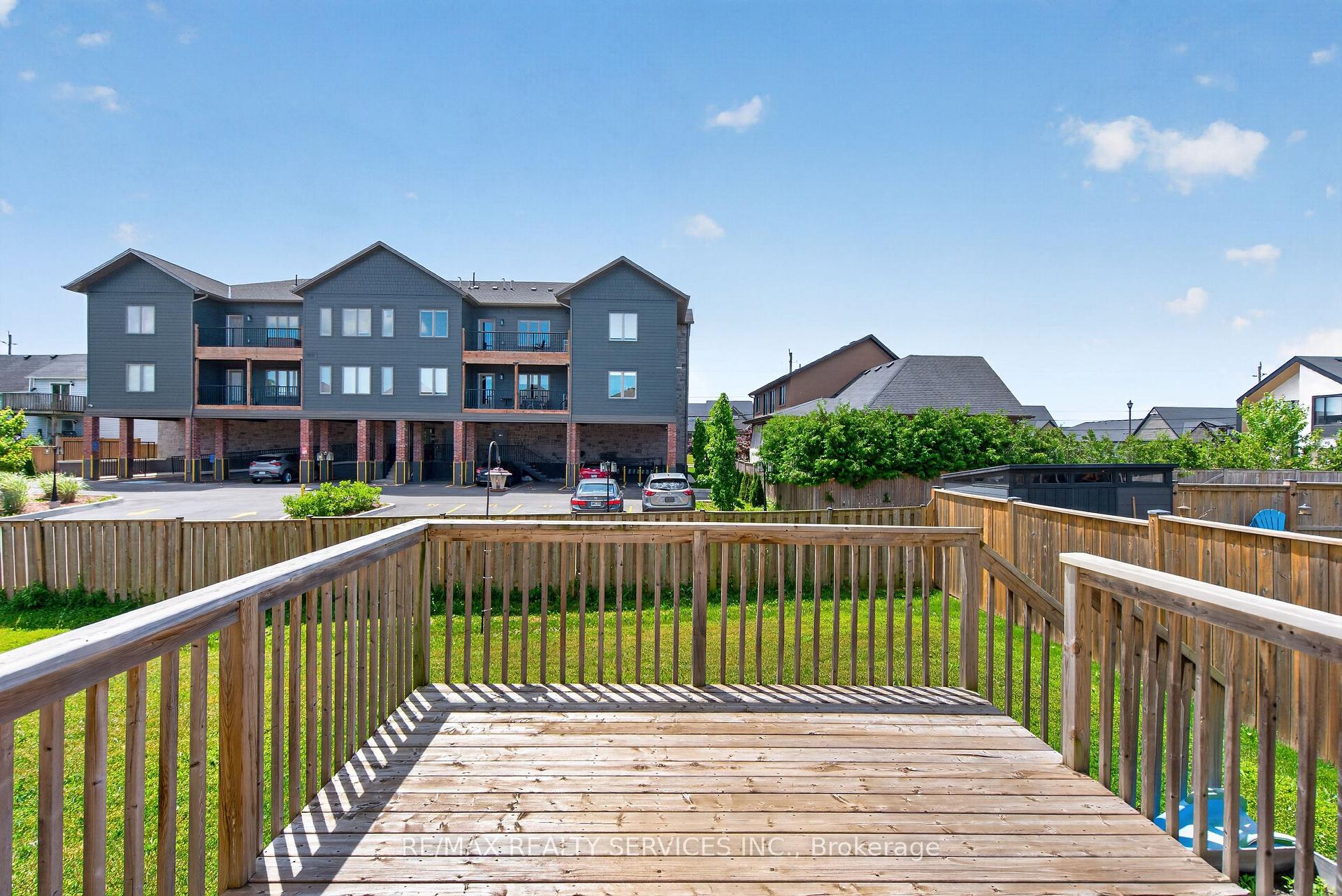 Photo 35 of 4 Bergenstein Crescent, Pelham, Fonthill — HOMEH