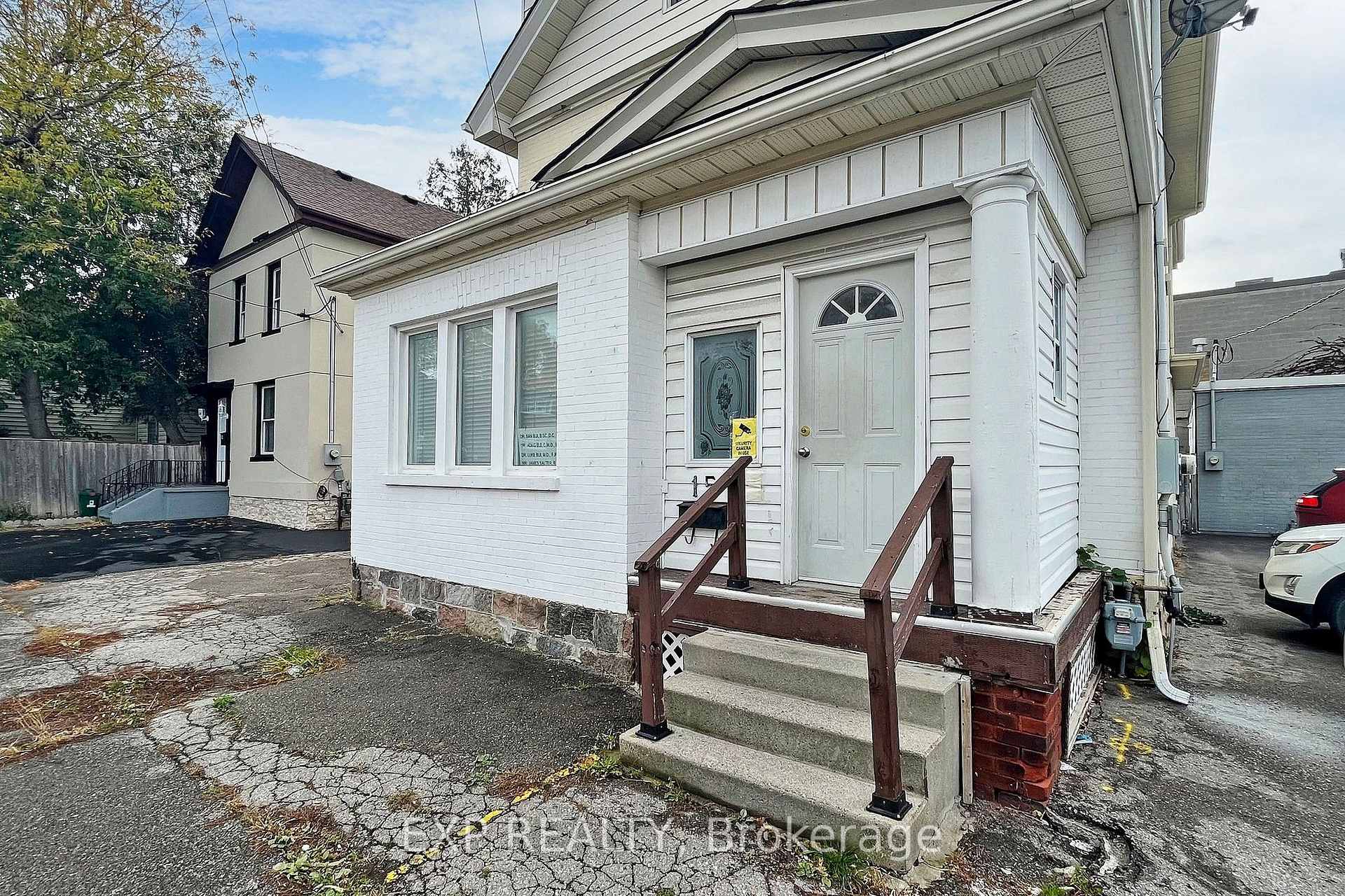 Photo 2 of 15 Colborne Street E, Oshawa, O'Neill — HOMEH