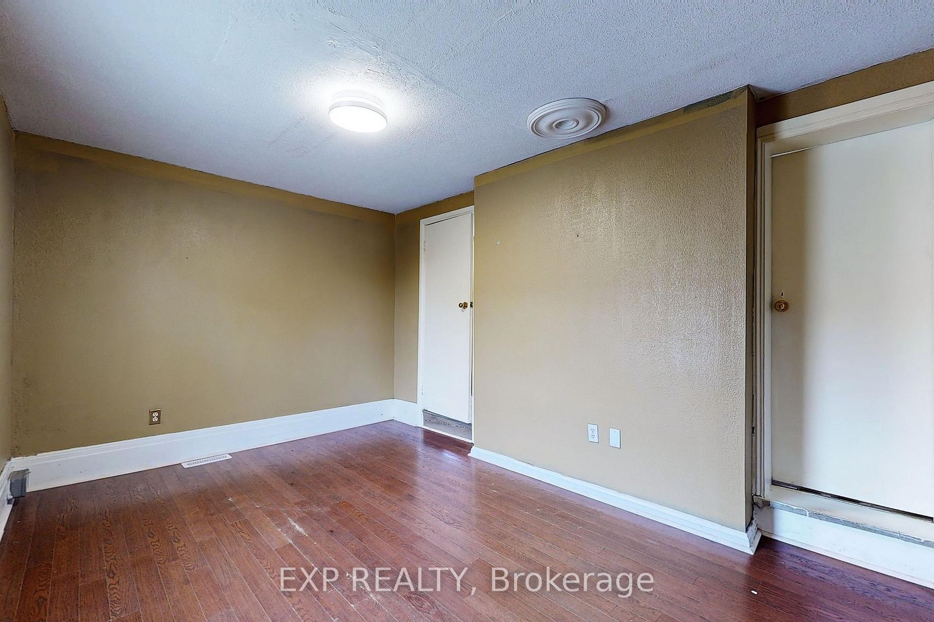 Photo 21 of 15 Colborne Street E, Oshawa, O'Neill — HOMEH