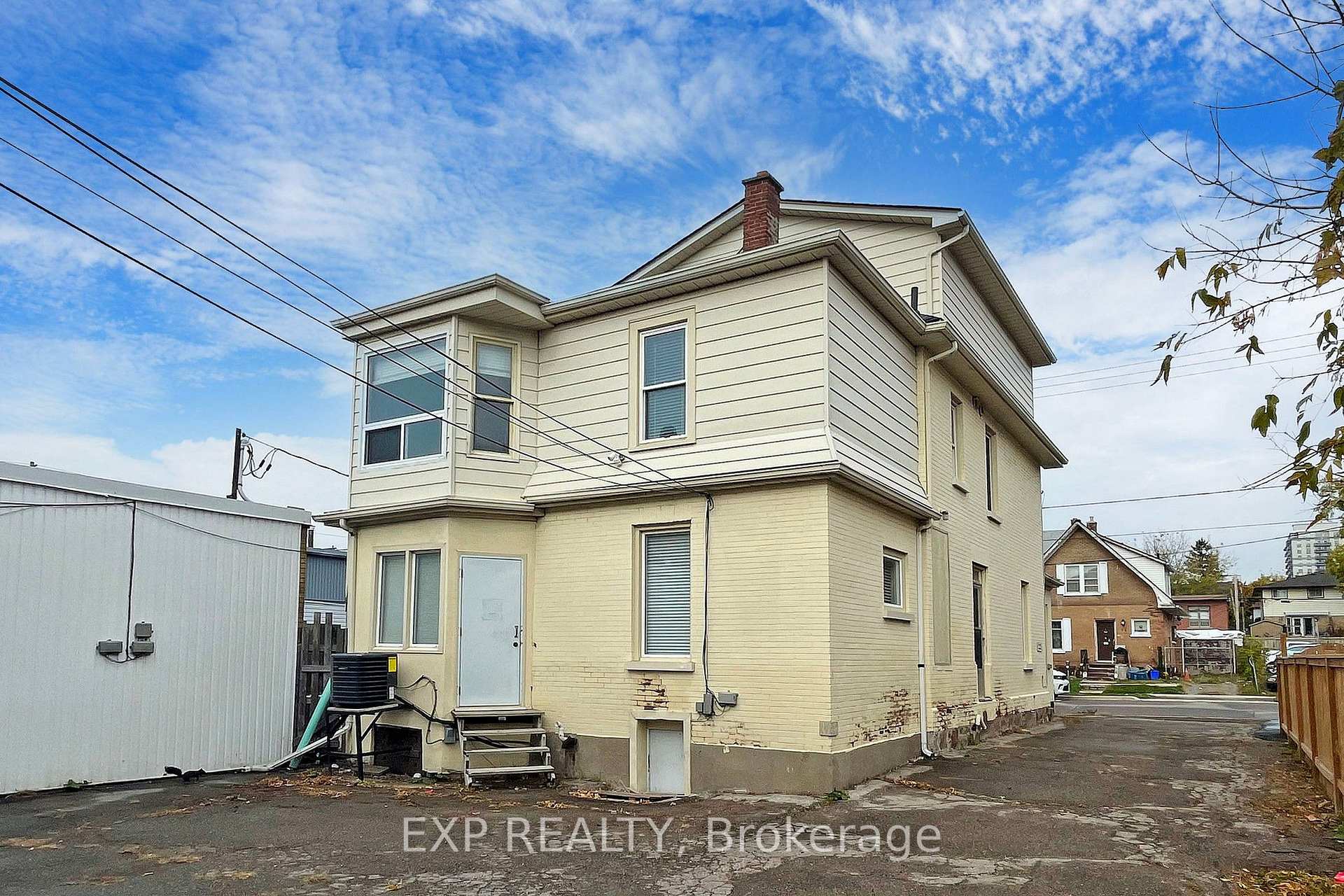 Photo 35 of 15 Colborne Street E, Oshawa, O'Neill — HOMEH