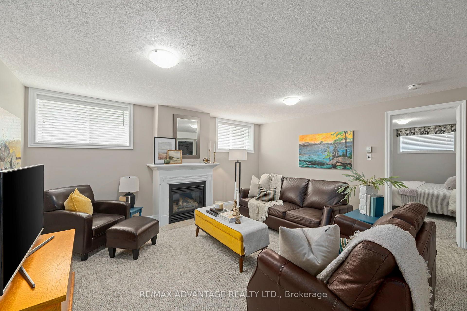 Photo 25 of Unit 39, 620 Thistlewood Drive, London, North C — HOMEH