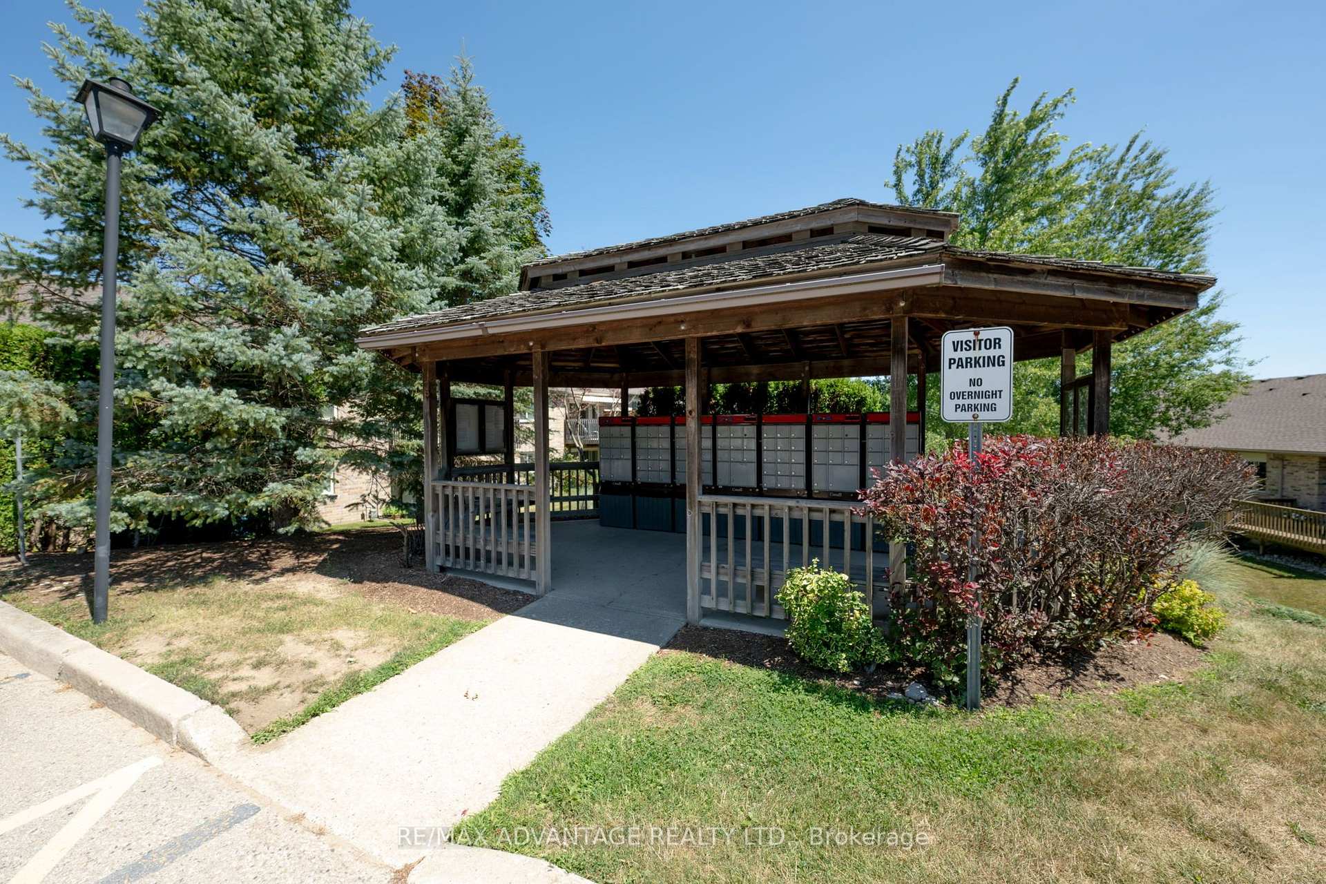 Photo 39 of Unit 39, 620 Thistlewood Drive, London, North C — HOMEH