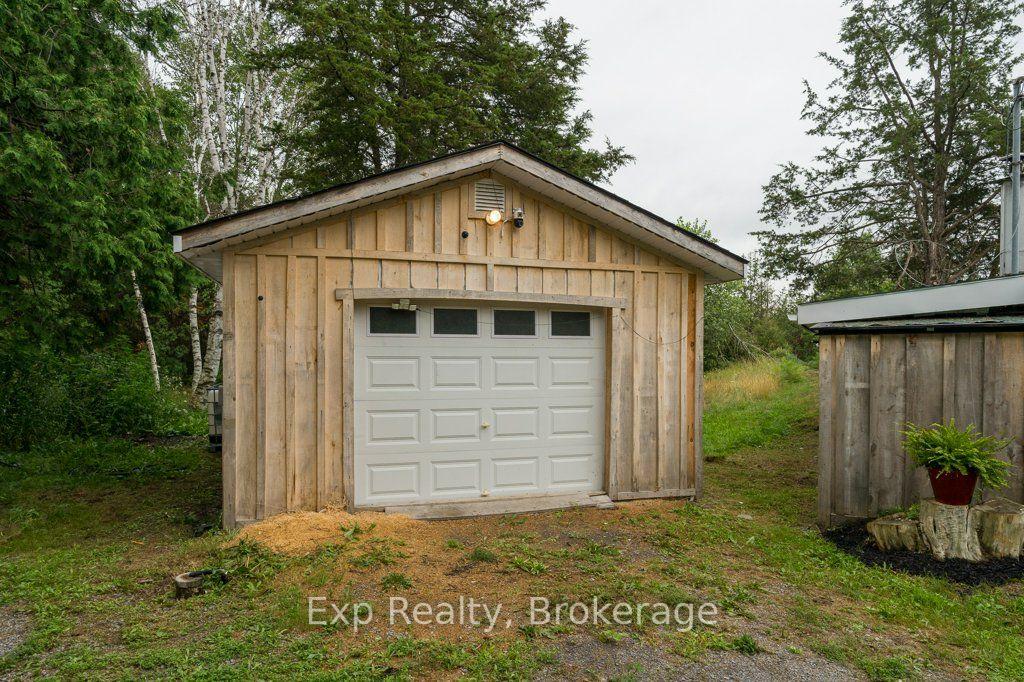 Photo 12 of 2822 Shannon Road, Tyendinaga, Tyendinaga Township — HOMEH