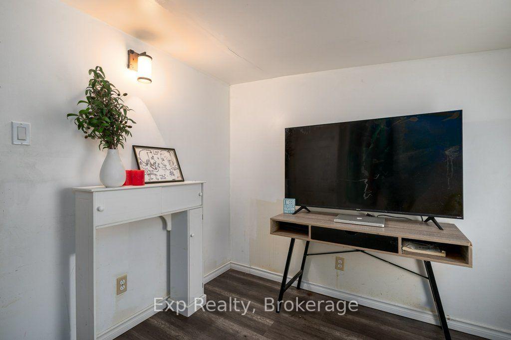 Photo 25 of 2822 Shannon Road, Tyendinaga, Tyendinaga Township — HOMEH