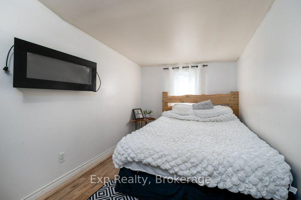 Photo 26 of 2822 Shannon Road, Tyendinaga, Tyendinaga Township — HOMEH