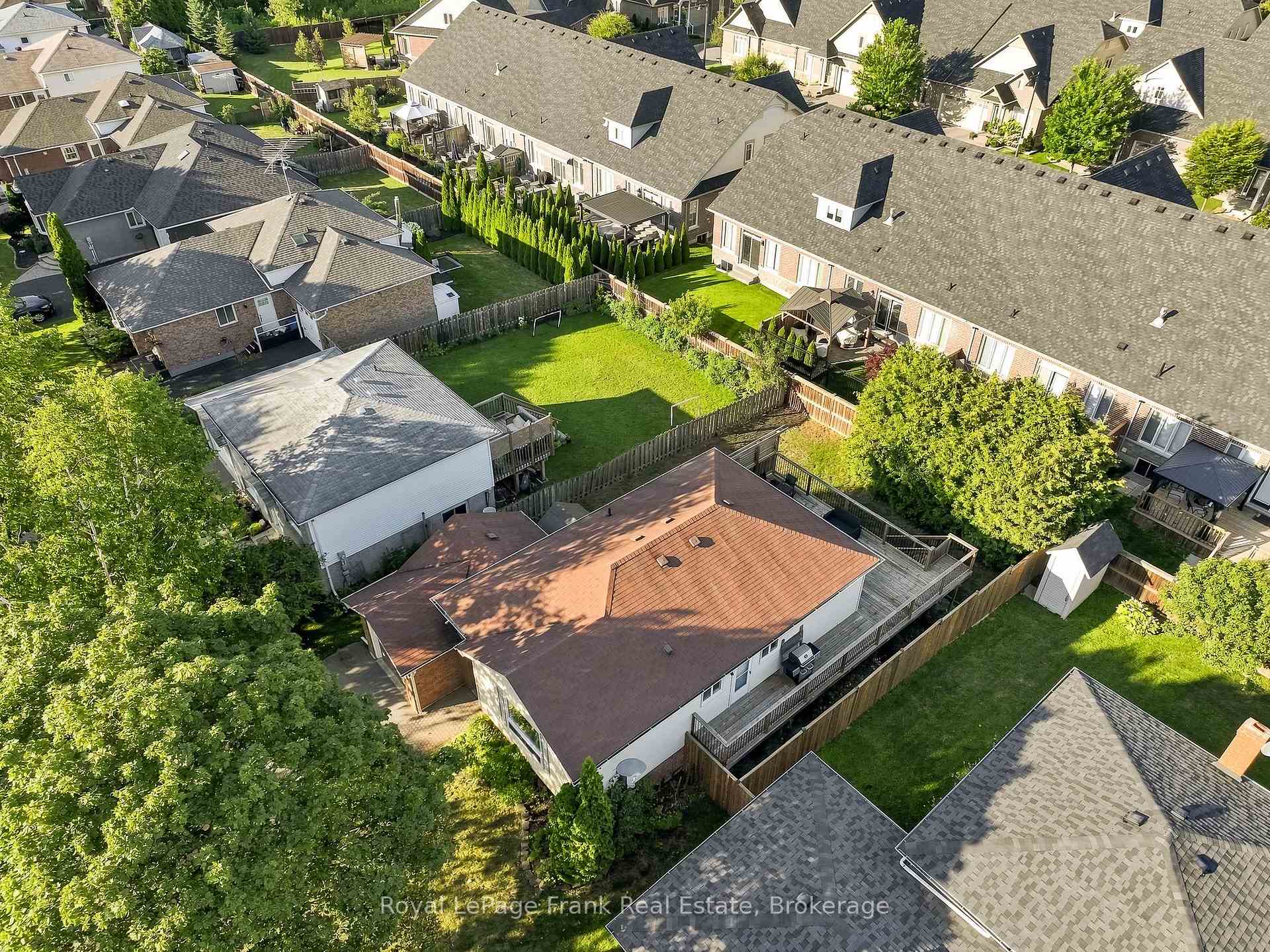 Photo 3 of 59 Centerfield Drive, Clarington, Courtice — HOMEH