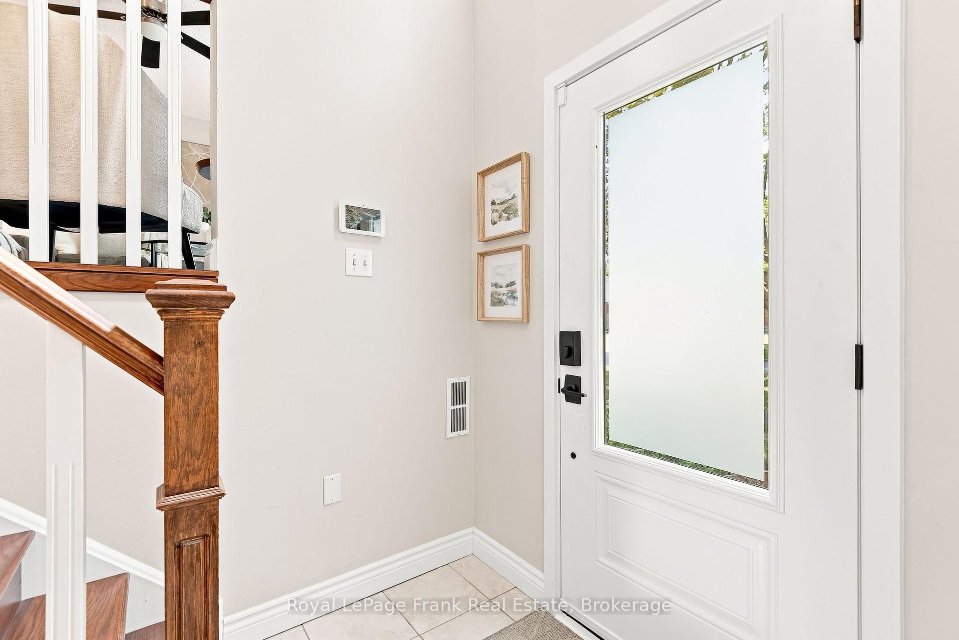 Photo 6 of 59 Centerfield Drive, Clarington, Courtice — HOMEH