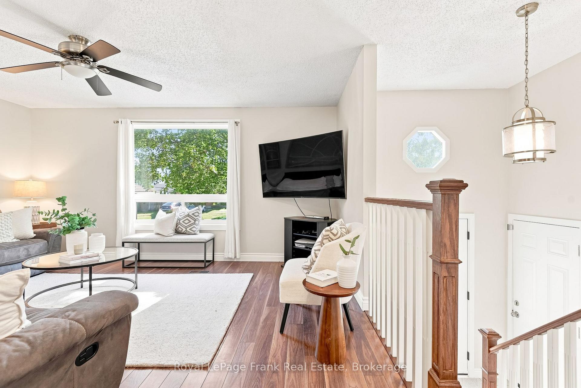 Photo 7 of 59 Centerfield Drive, Clarington, Courtice — HOMEH