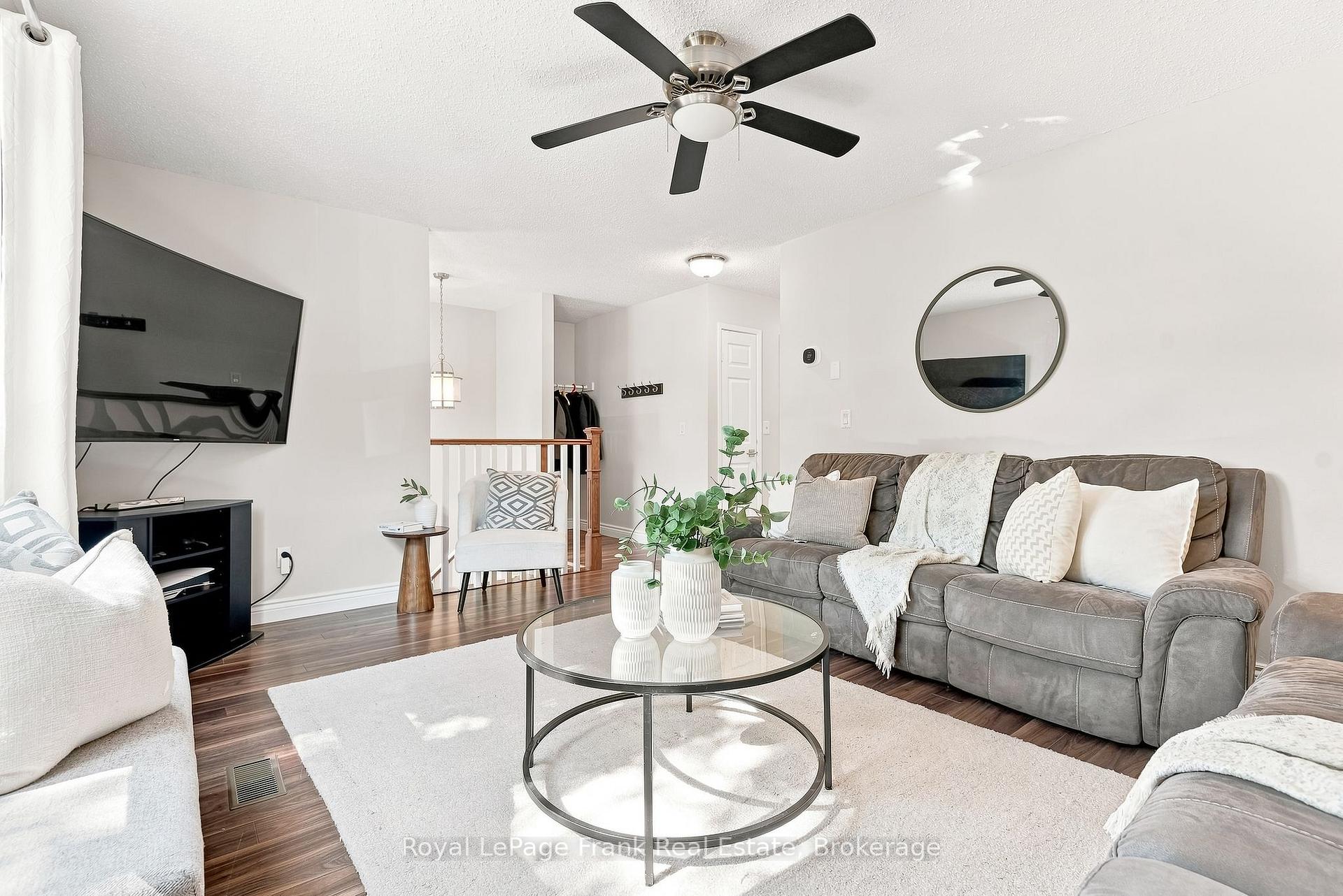 Photo 9 of 59 Centerfield Drive, Clarington, Courtice — HOMEH