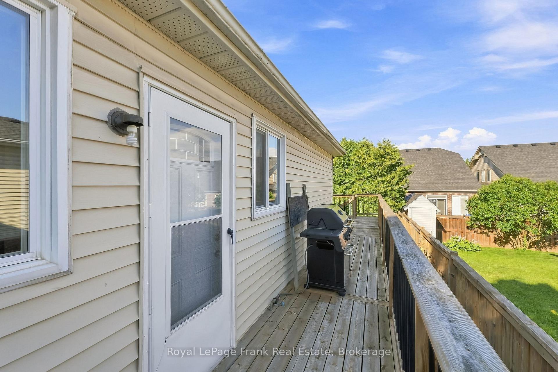 Photo 32 of 59 Centerfield Drive, Clarington, Courtice — HOMEH