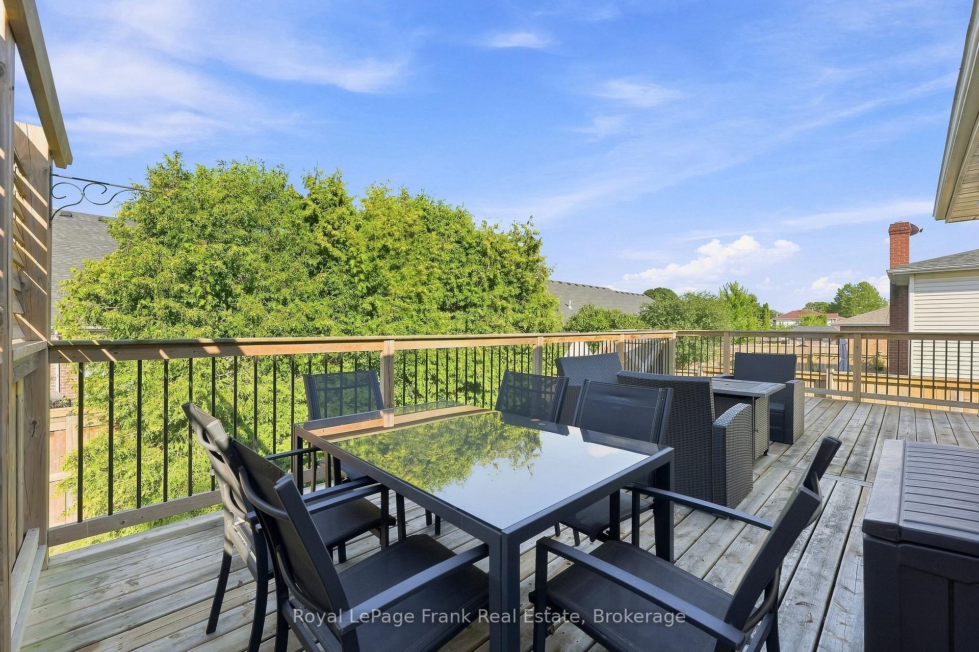Photo 35 of 59 Centerfield Drive, Clarington, Courtice — HOMEH