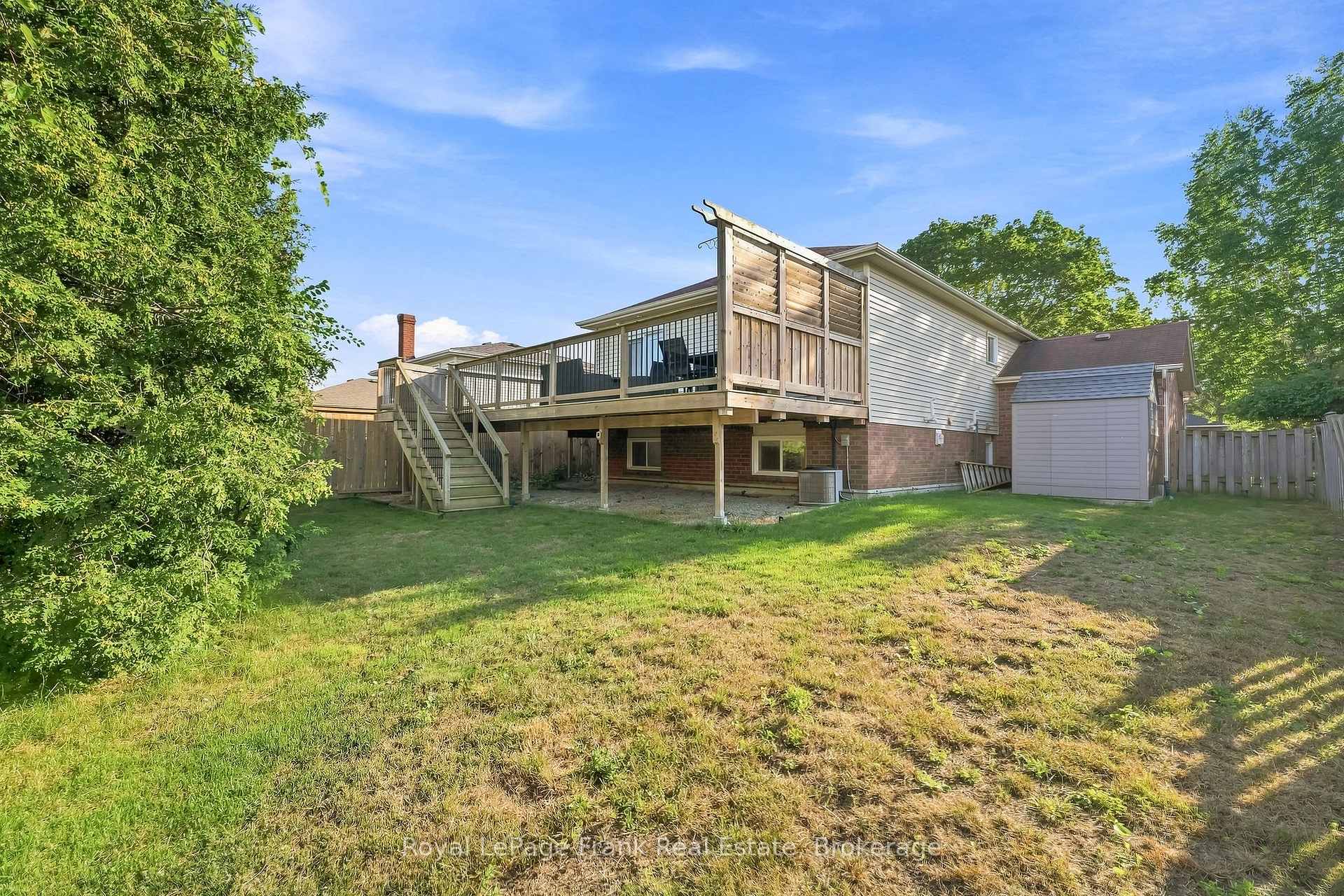 Photo 39 of 59 Centerfield Drive, Clarington, Courtice — HOMEH